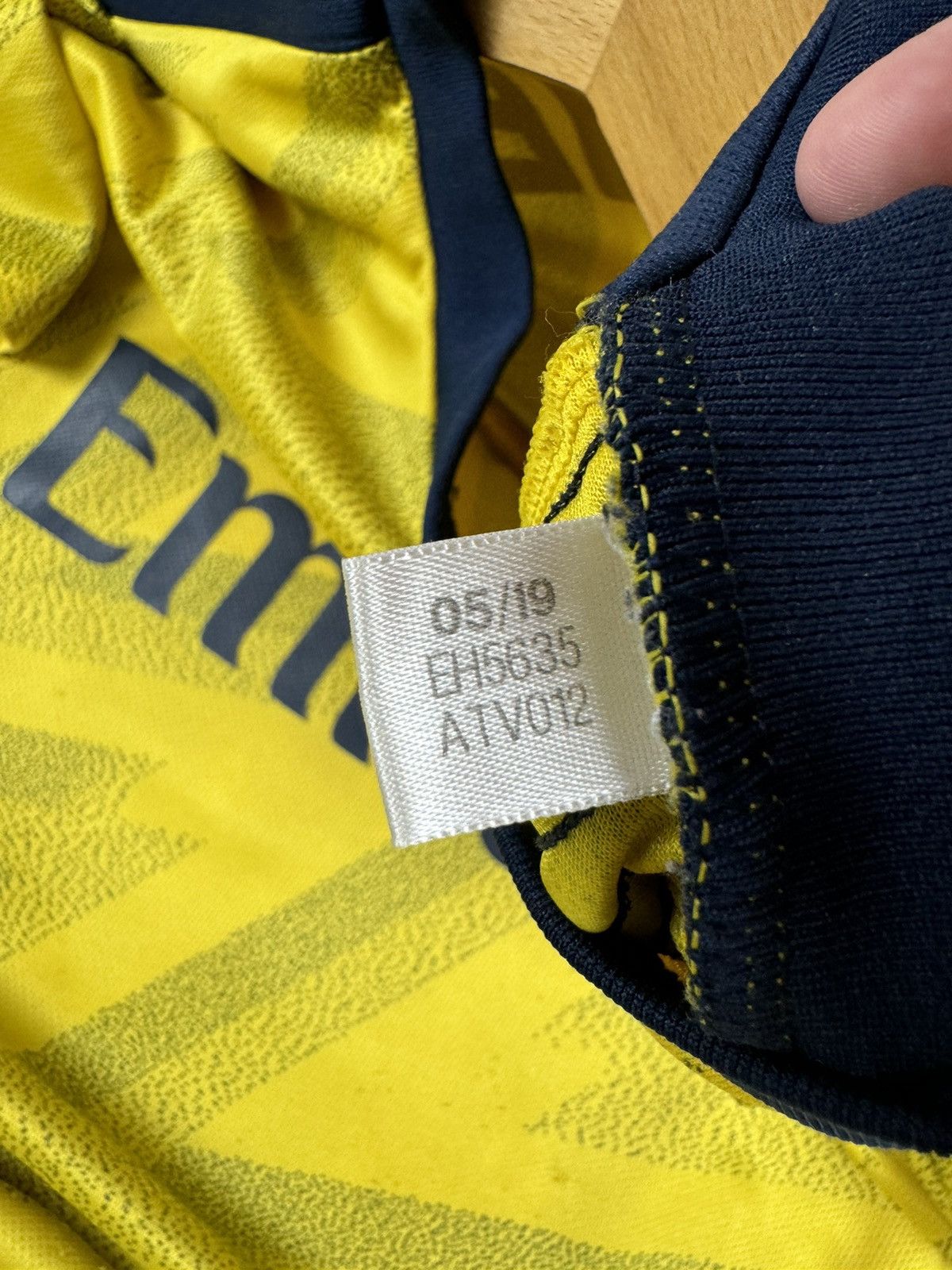 Adidas × Vintage TIERNEY Vintage Arsenal 2019/20 Adidas Jersey Blokcore S sz Size US S / EU 44-46 / 1 - 11 Thumbnail