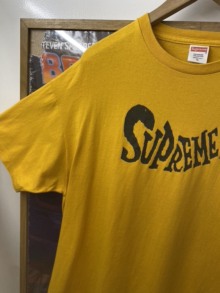 Supreme FW2010 Supreme Chantry Curved Spellout Graphic T Shirt Size US XL / EU 56 / 4 - 4 Thumbnail