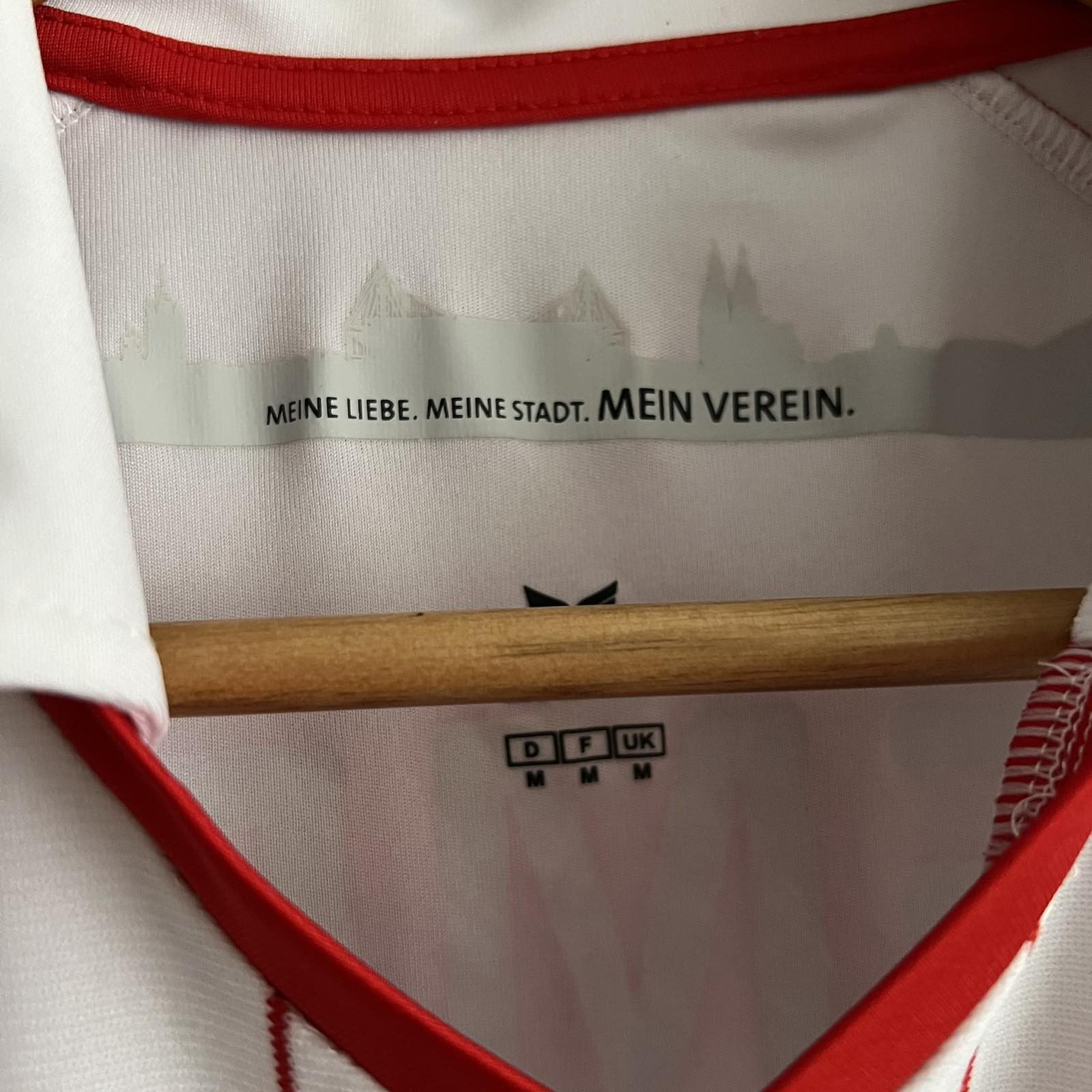 Erima 1 FC Koln 2012 Soccer Jersey Erima #27 Clemens Shirt Sz M Size US M / EU 48-50 / 2 - 5 Thumbnail