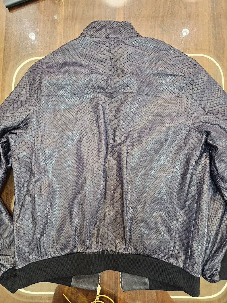 Valentino Valentino Python skin coat Size US L / EU 52-54 / 3 - 2 Thumbnail