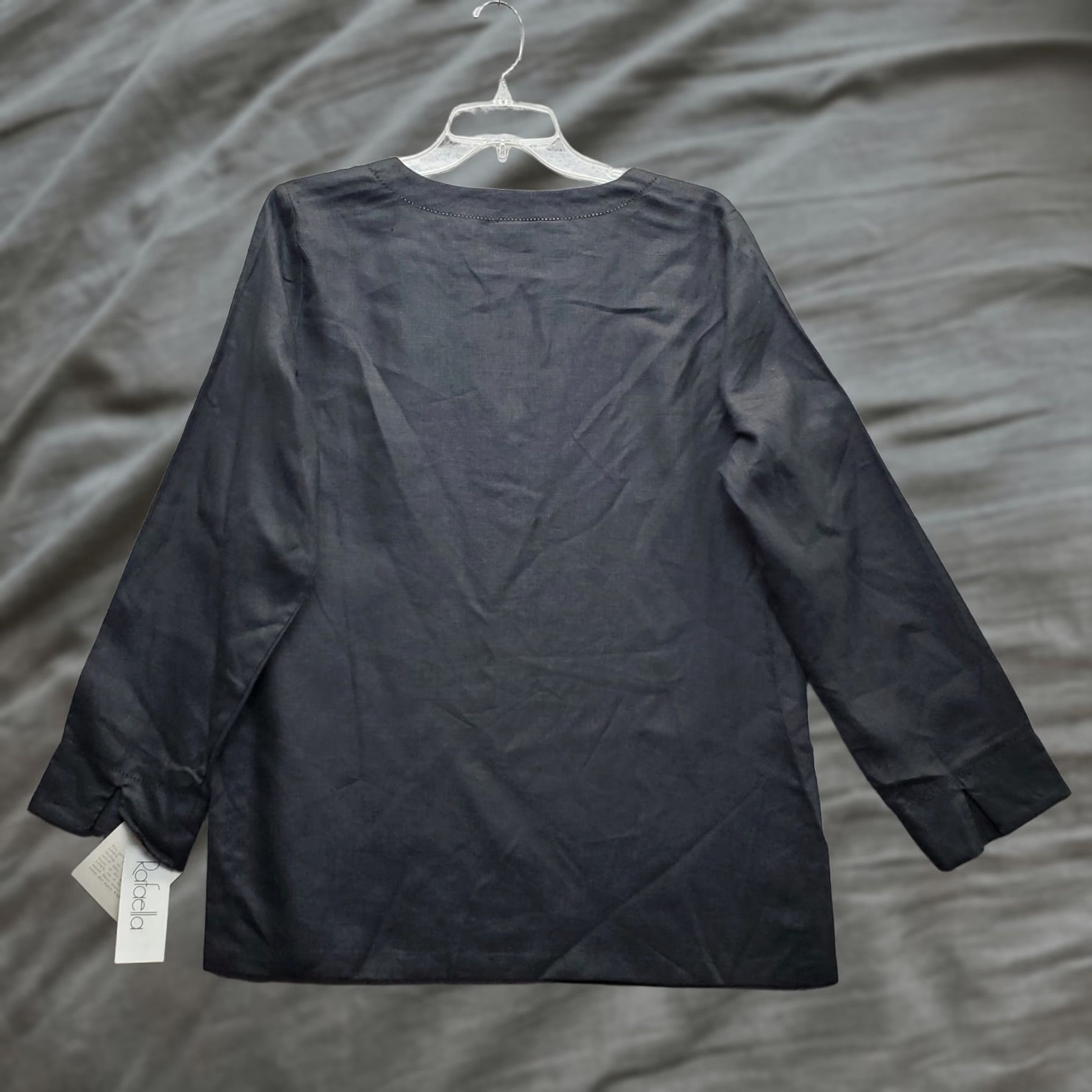 Vintage Rafaella Blouse Top Womens M Black 100% Linen Long Sleeve V-Neck Pullover Size M / US 6-8 / IT 42-44 - 1 Thumbnail