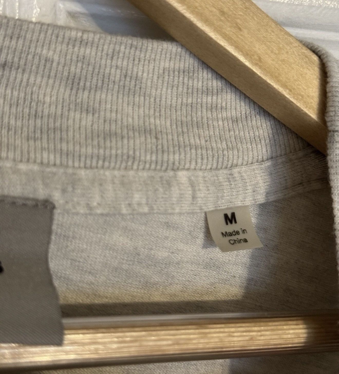 Fear of God Fear of God Essentials Heather Oatmeal Reflective Longsleeve Size US M / EU 48-50 / 2 - 4 Thumbnail