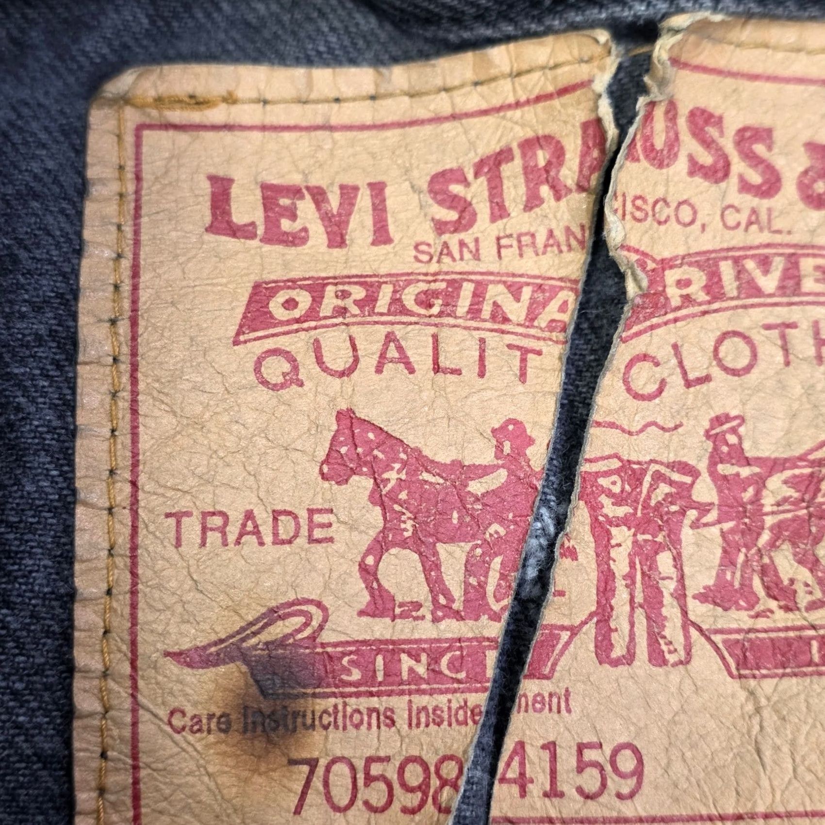 Levi's VINTAGE Levi's 70598-4159 Black Denim Jean Jacket Big Patch XL Jacket Men Jeans 90s Casual Front Button Pocket Denim Size US 36 / EU 52 - 7 Thumbnail