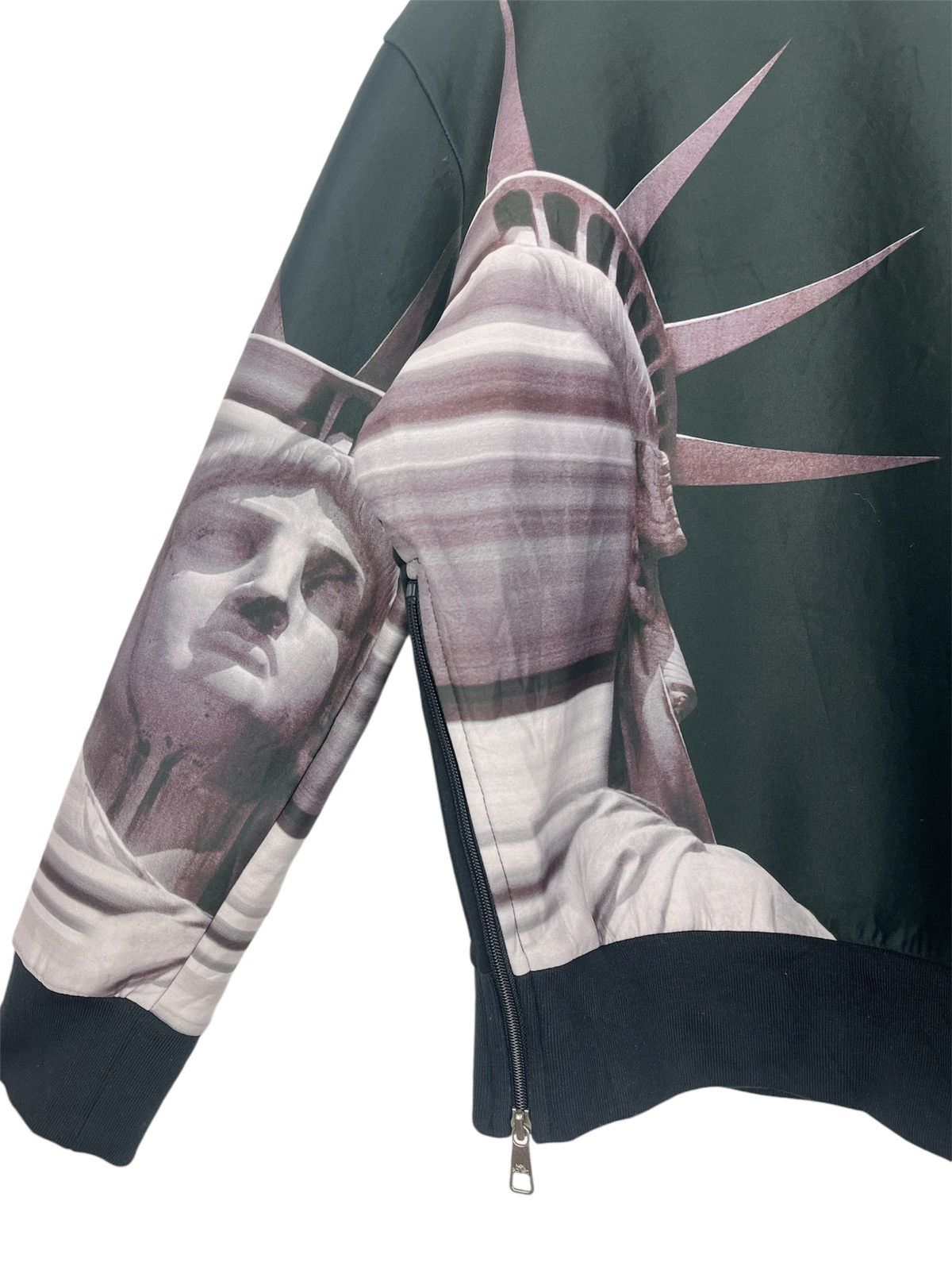 Neil Barrett Neil Barrett Statue of Liberty Sweatshirt Size M Size US M / EU 48-50 / 2 - 4 Thumbnail