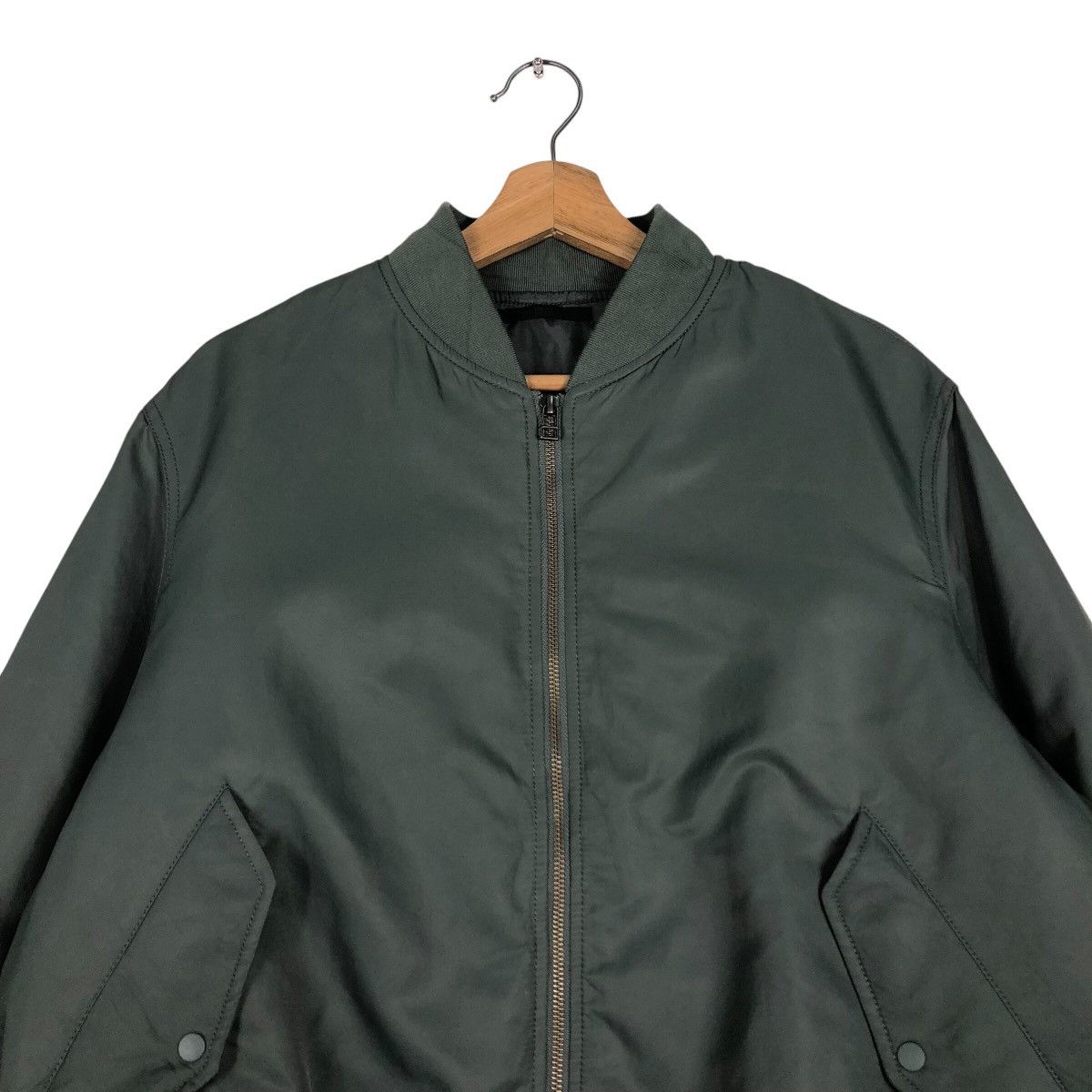 Japanese Brand 📌Vintage Riot Riot Bomber Jacket Fly Uniqlo Japan Size US XL / EU 56 / 4 - 4 Thumbnail