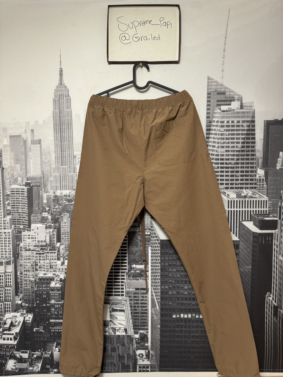 Fear of God 🔥Fear of God Essentials x SSENSE Track Pants Rain Drum SZ M Size US 32 / EU 48 - 7 Thumbnail