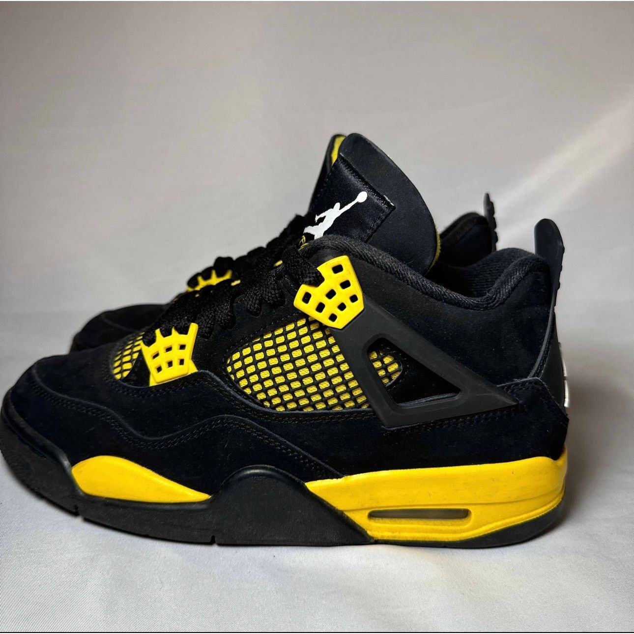 Jordan Brand × Nike Size 7 - Nike Air Jordan 4 Retro Thunder 2023 Men's Shoes Size US 7 / EU 40 - 8 Thumbnail