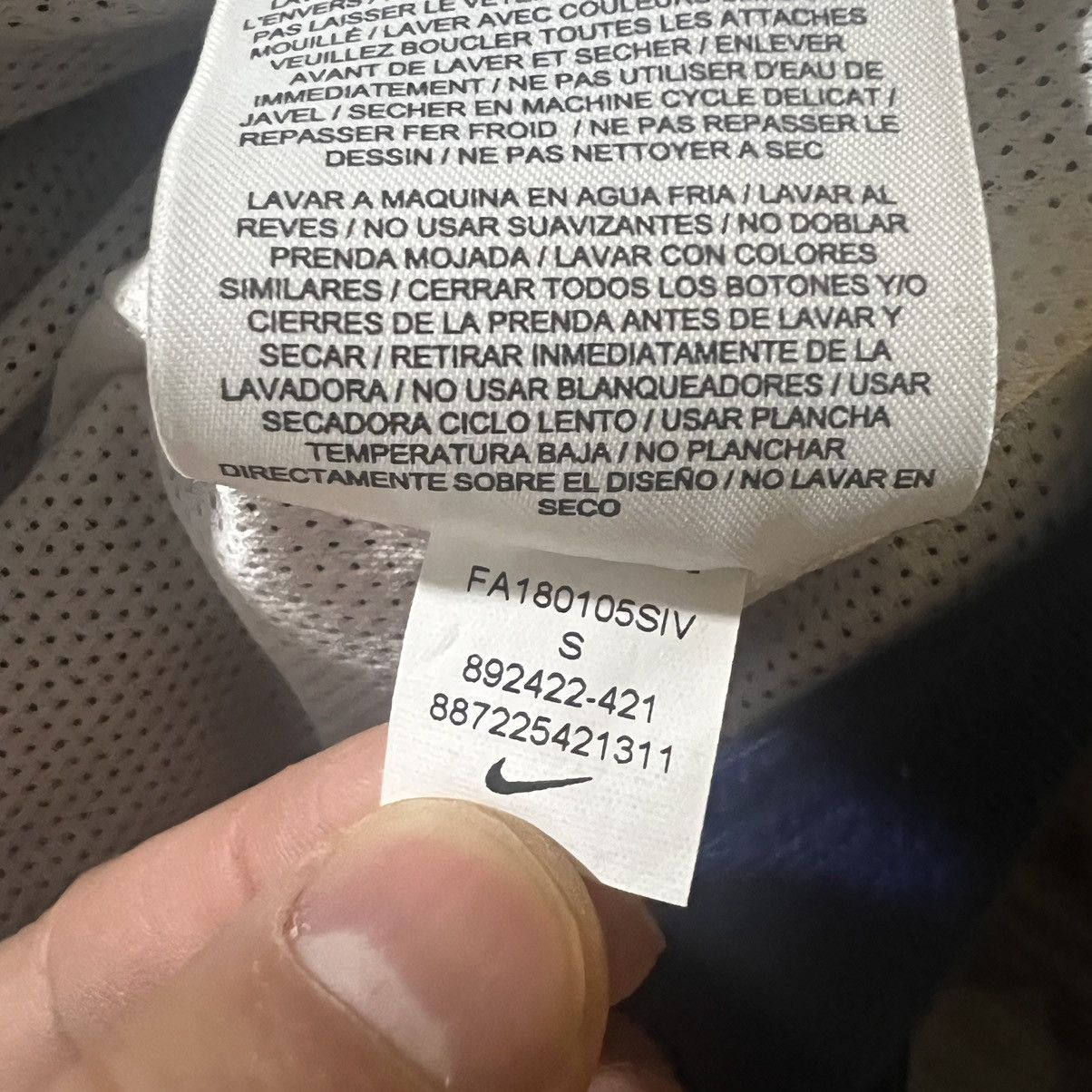 Nike Nike PSG Paris Saint Germaine Blue Windrunner Hoodie Jacket Size US S / EU 44-46 / 1 - 11 Thumbnail