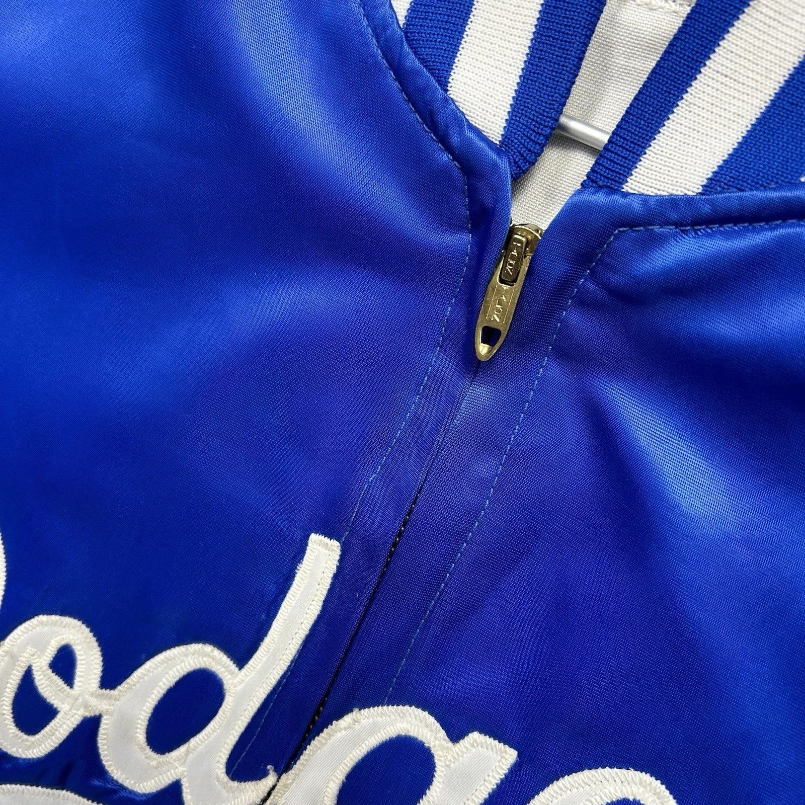 MLB × Vintage Los Angeles Dodgers GOODMAN SONS Garett Teel SATIN 44 Size US L / EU 52-54 / 3 - 6 Thumbnail