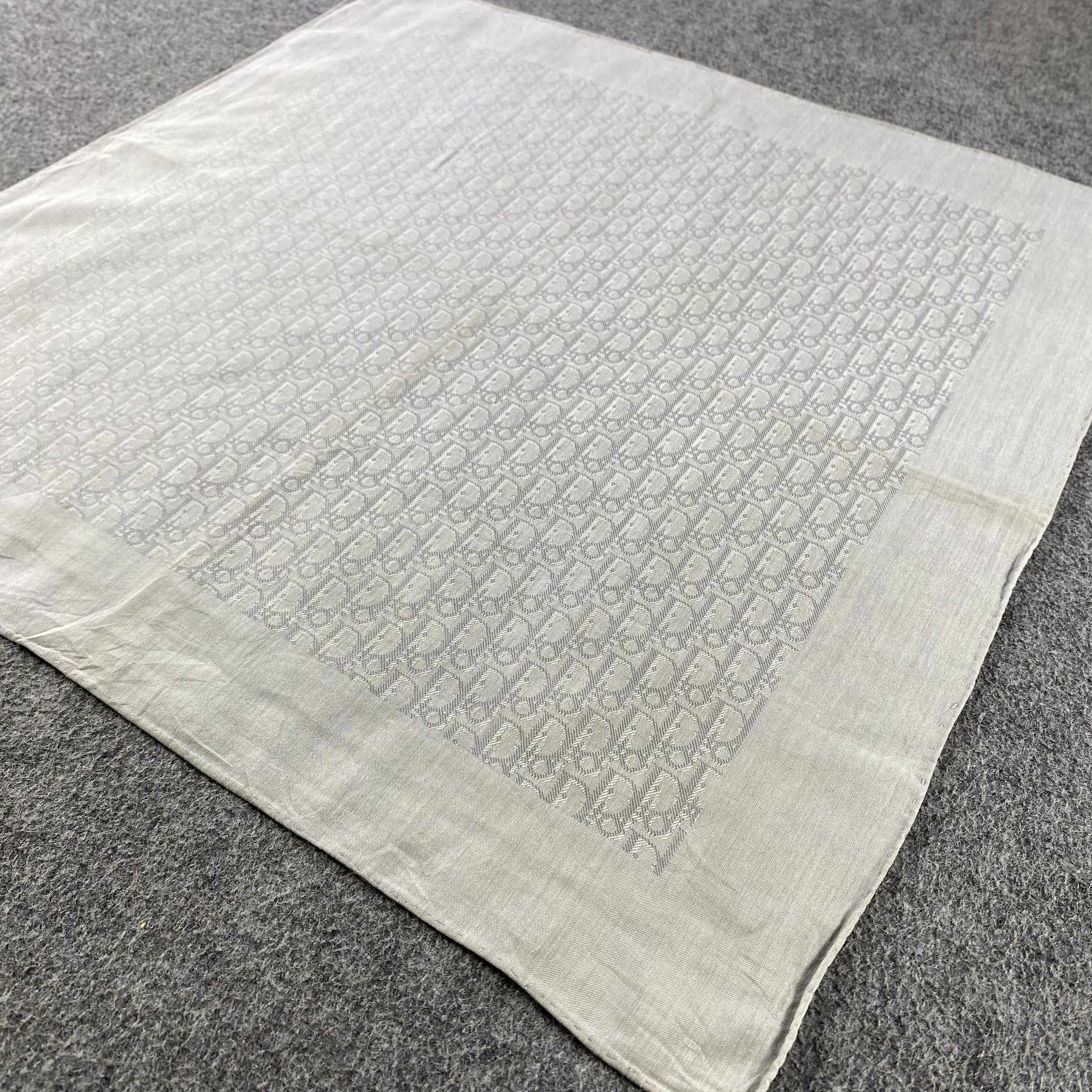 Vintage Dior Monogram Handkerchief/Neckerchief/Bandana HC671 Size ONE SIZE - 2 Thumbnail