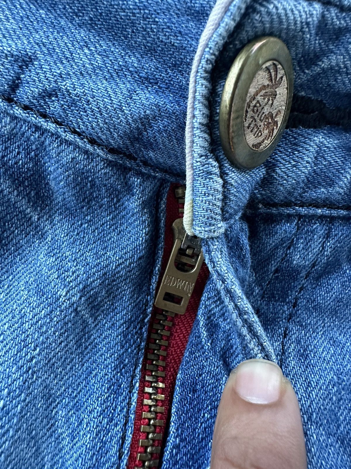 Edwin × If Six Was Nine × Vintage Vintage Edwin Blue Trip Distressed Hawaian Denim D166 Size US 28 / EU 44 - 14 Thumbnail