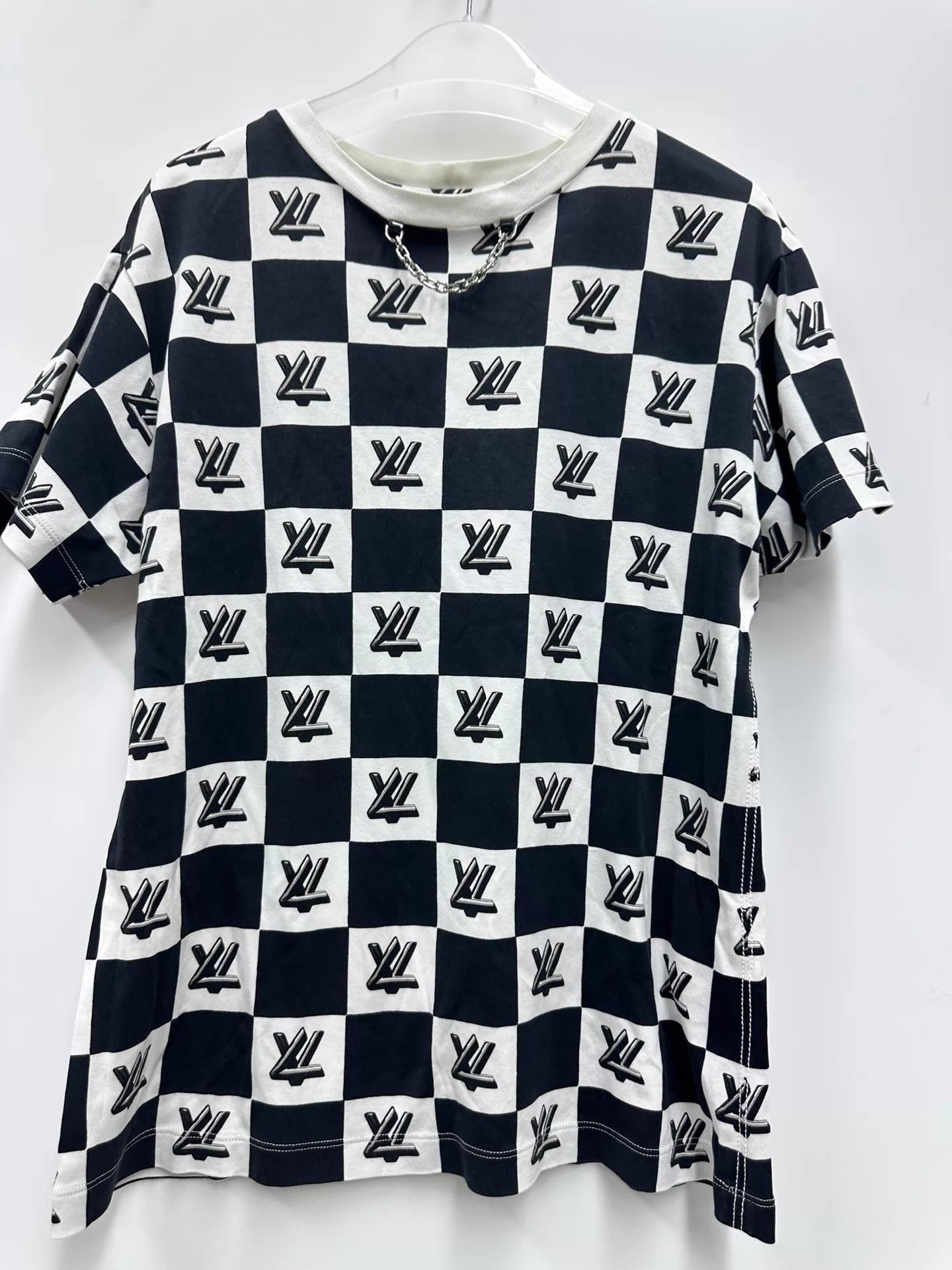 Louis Vuitton Louis Vuitton All Over Print SS T-Shirt M Size US M / EU 48-50 / 2 - 1 Thumbnail