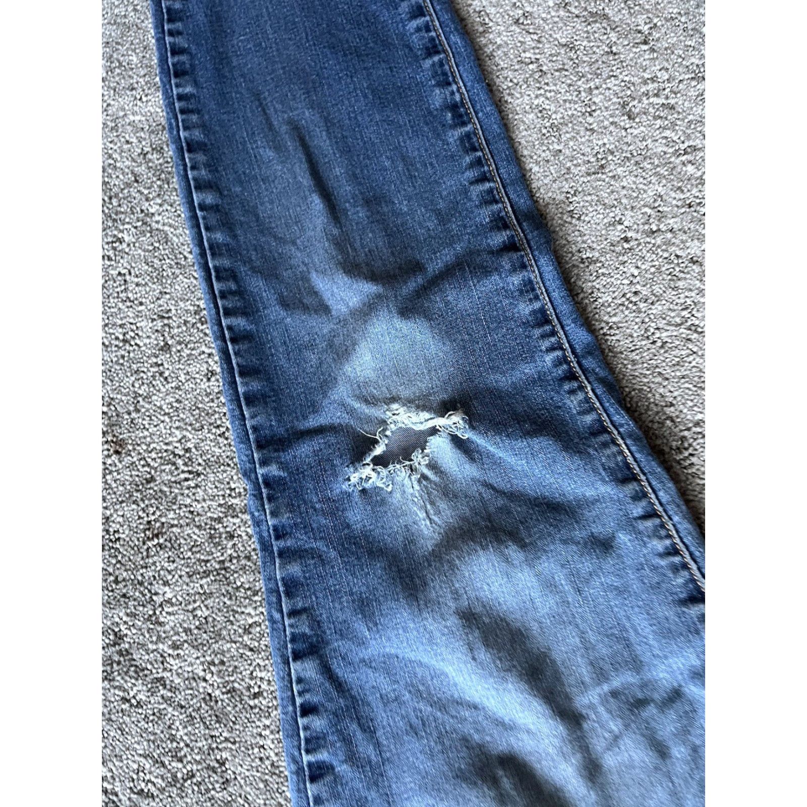 Buffalo David Bitton BUFFALO David Bitton DAILY Stretch Skinny Ankle Grazer Pants Women 10 Blue Solid 30in Inseam 30 Modern Classic 2010s Mens Womens? Size ONE SIZE - 5 Thumbnail