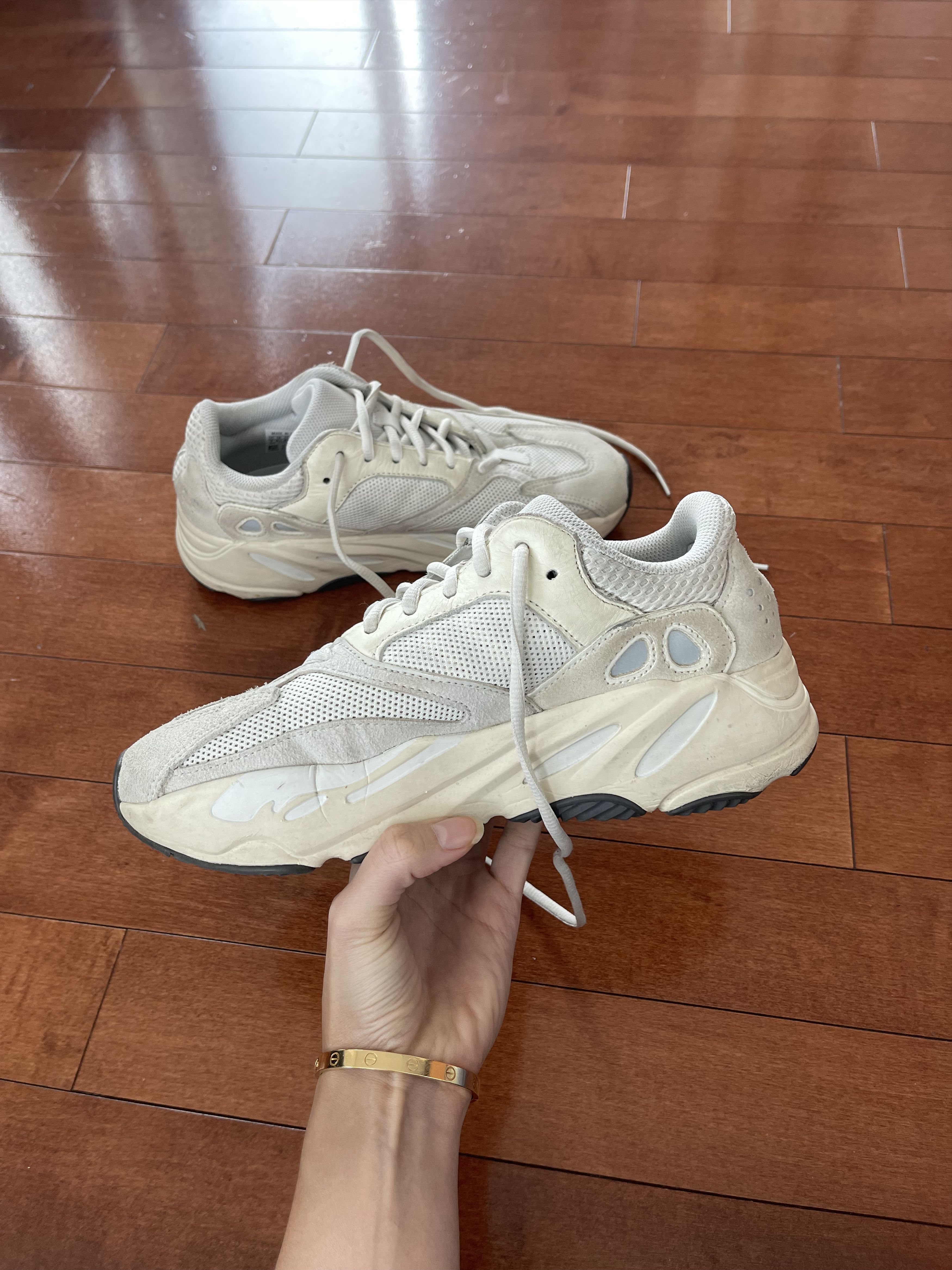 Yeezy Yeezy 700 V1 Analog Size US 7 / EU 40 - 3 Thumbnail