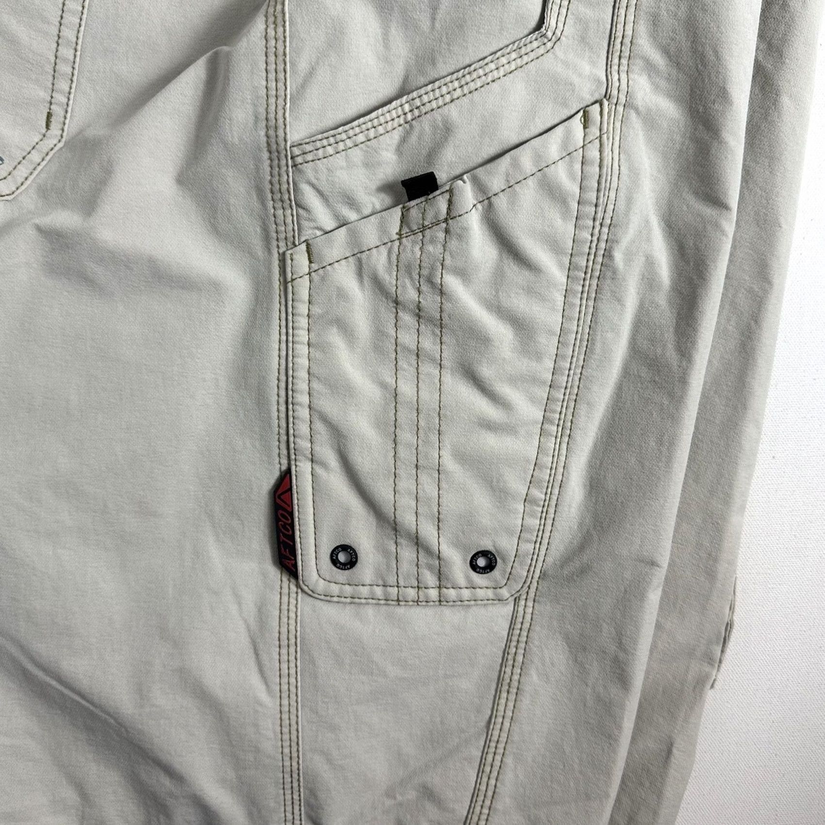 Vintage AFTCO Shorts Men's 42 Tan Khaki Cargo Fishing Pockets Nylon Stretch Outdoor - Regular Size US 42 / EU 58 - 6 Thumbnail