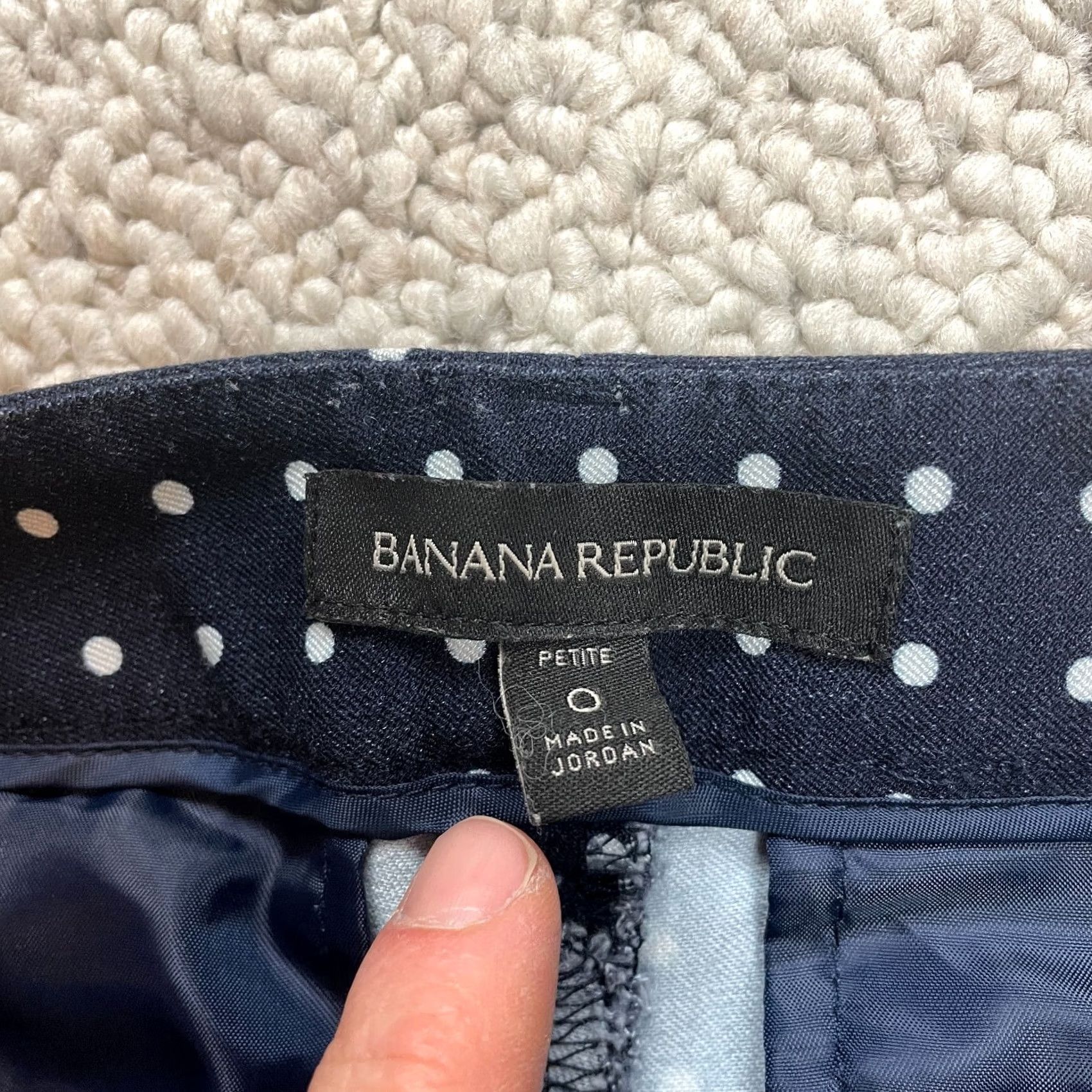 Banana Republic Banana Republic Sloan Pants Womens 0 Petite Navy Blue Polka Dot Ankle 28x25 Pants Girls? Size 28" / US 6 / IT 42 - 7 Thumbnail