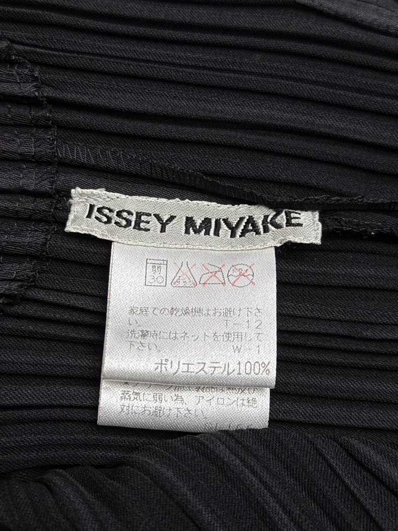 Issey Miyake Issey Miyake Black pleated vest Size M / US 6-8 / IT 42-44 - 4 Thumbnail