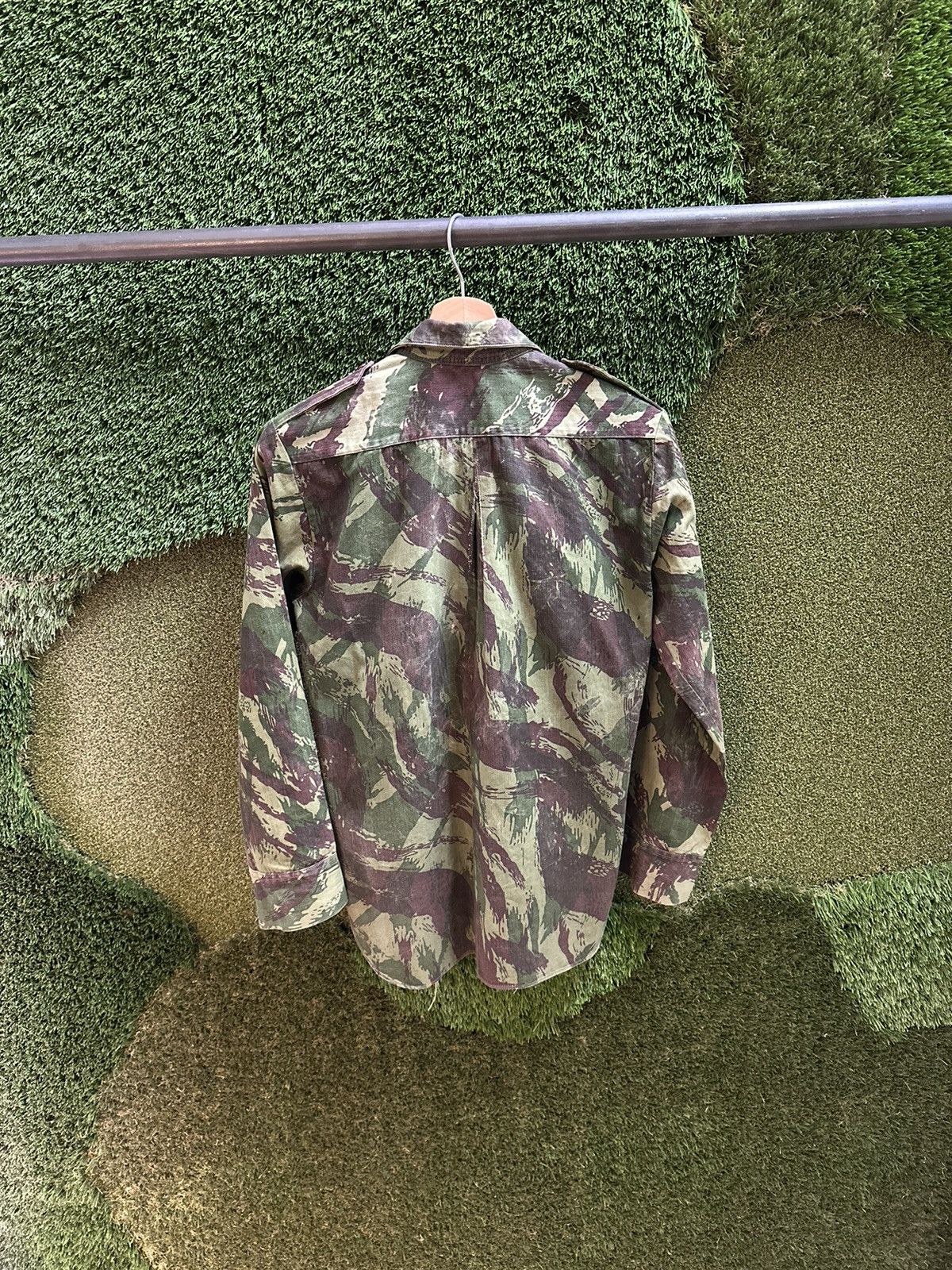 Vintage Vintage Camouflage Button-up Shirt Small Size US S / EU 44-46 / 1 - 2 Thumbnail