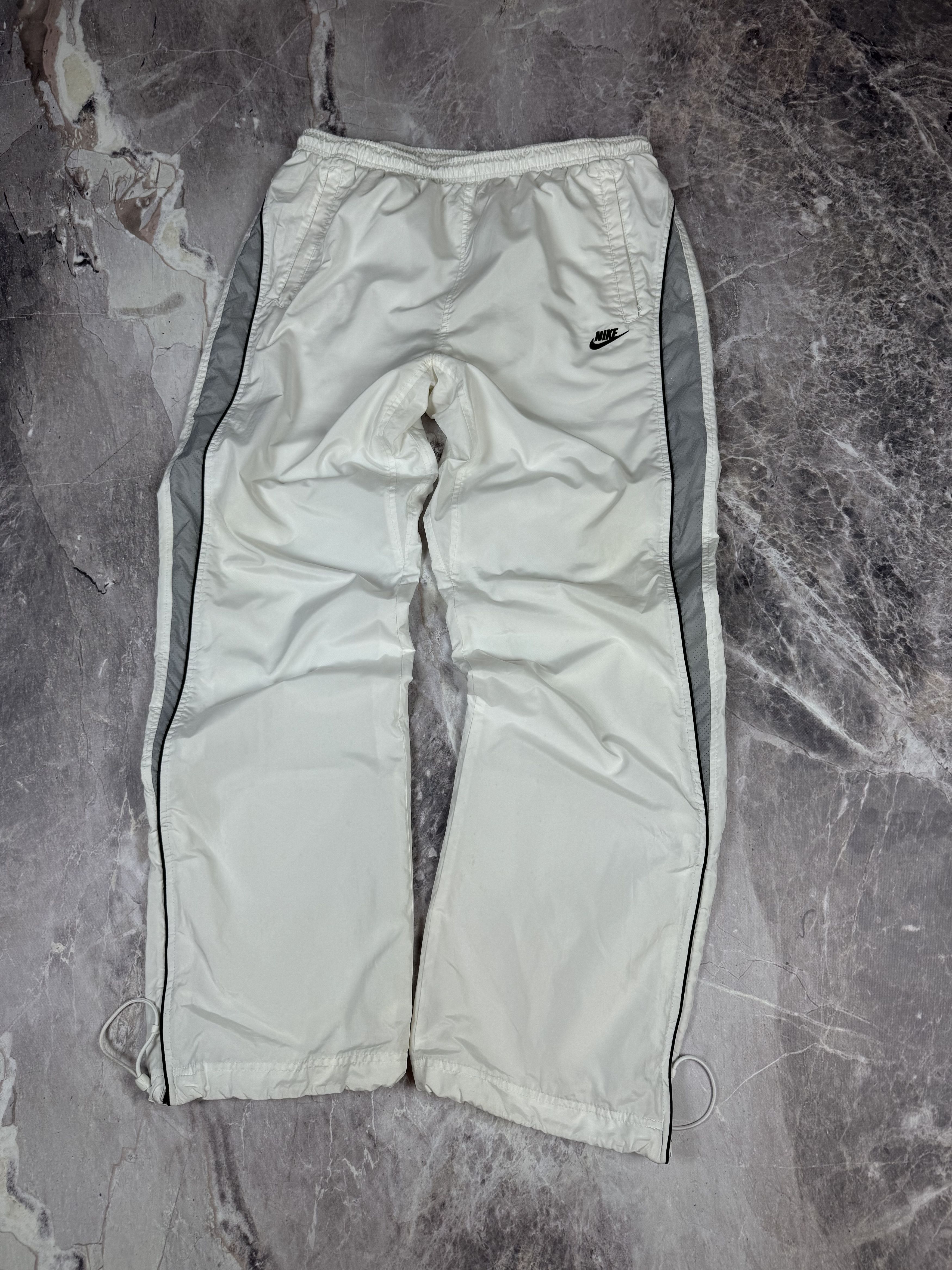 Nike Nike Vintage Mens Nylon Track Pants Size US 36 / EU 52 - 2 Thumbnail