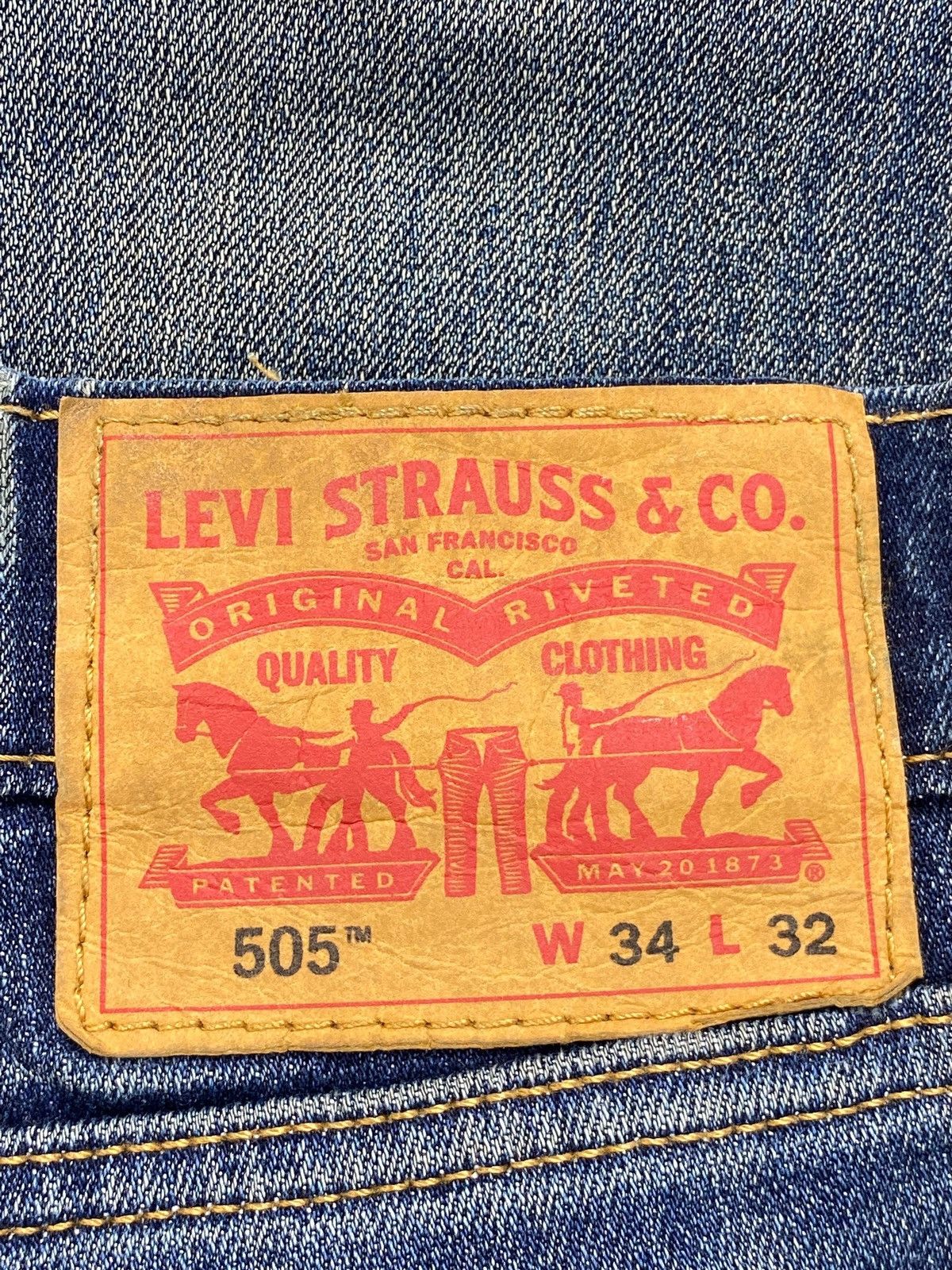 Levi's Levi Strauss & Co Faded Wash Style Loose Jeans Size US 36 / EU 52 - 12 Thumbnail