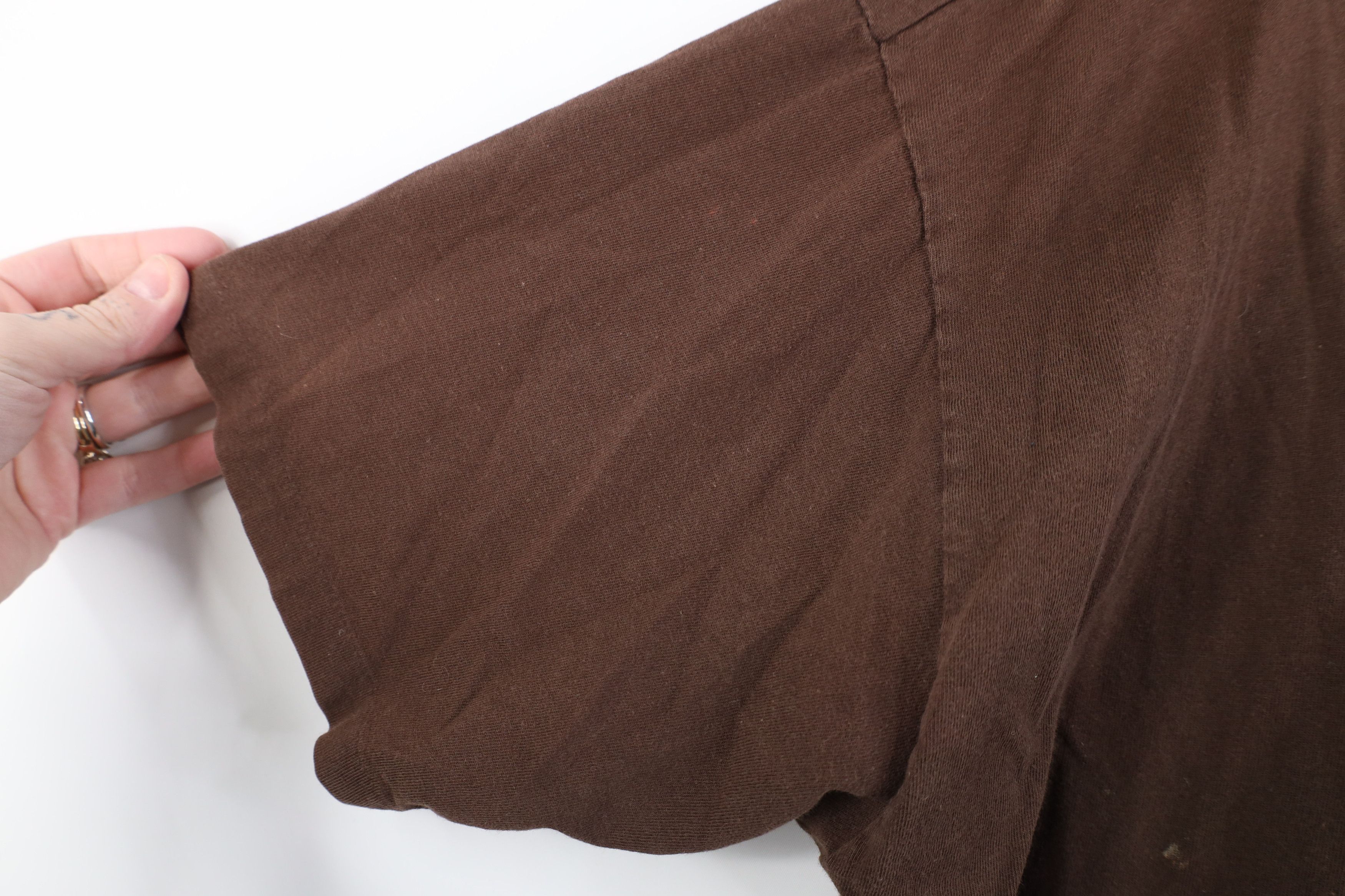 Vintage Vintage 90s Streetwear Short Sleeve T-Shirt Chocolate Brown Size US L / EU 52-54 / 3 - 9 Thumbnail