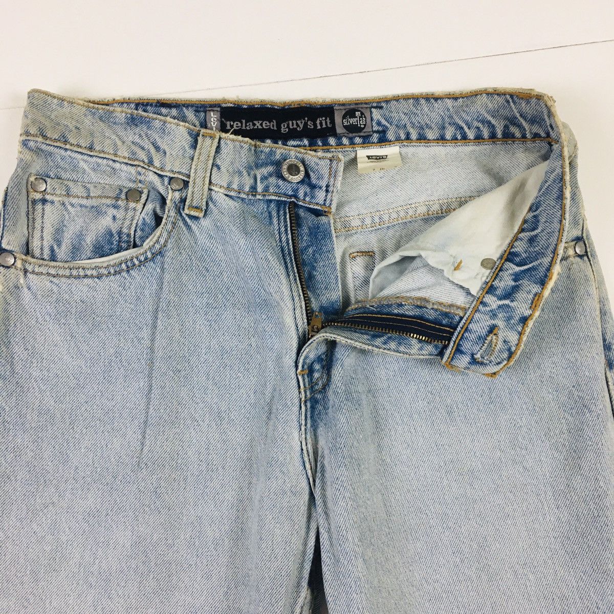 Levi's Vintage Clothing Vintage Levi’s Silver Tab Relaxed Guy’s Fit Size US 30 / EU 46 - 8 Thumbnail