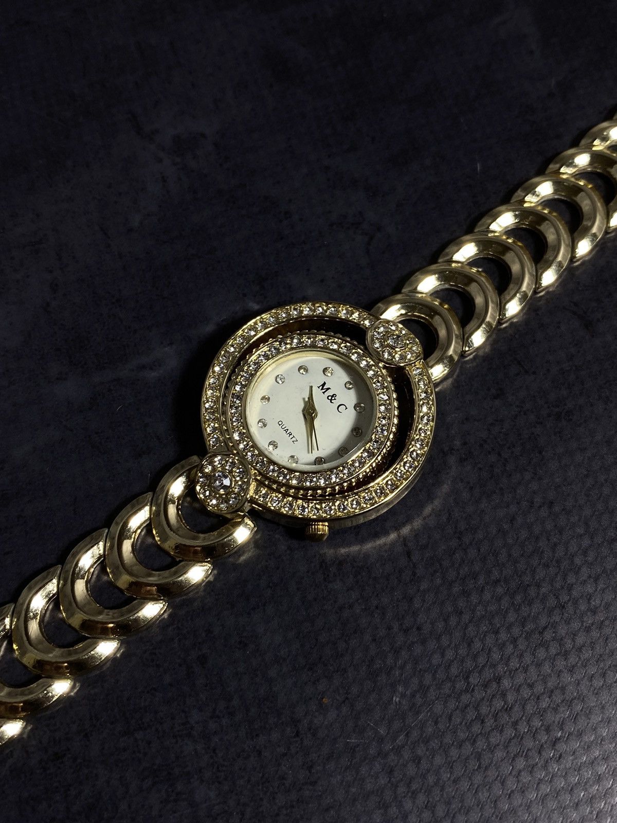 Jewelry Luxury crystal bracelet watch – Japanese brand Size ONE SIZE - 2 Thumbnail