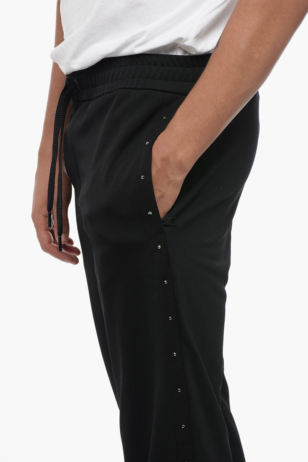 Moncler o1y0225 Jogger & Sweatpant in Black Size US 36 / EU 52 - 3 Thumbnail