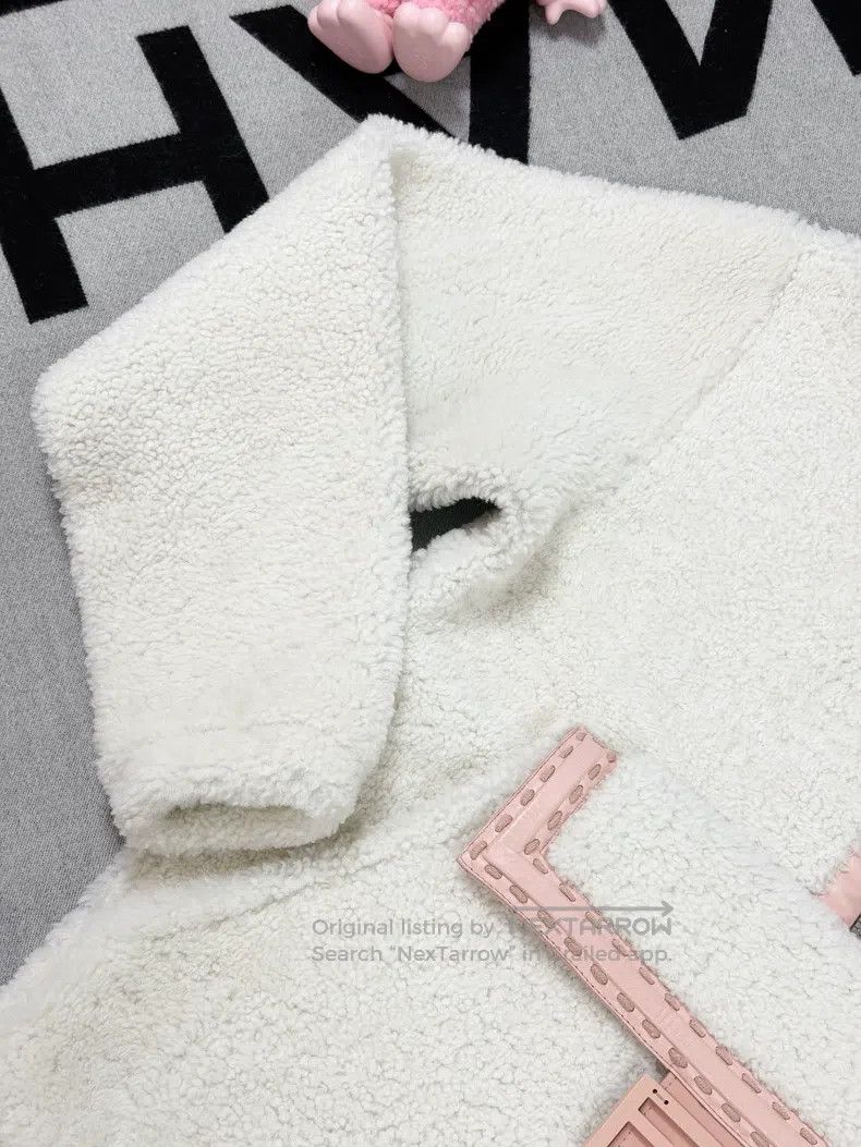 Fendi Fendi Fur-lined hoodie in beige with pink accents, featuri Size XS / US 0-2 / IT 36-38 - 3 Thumbnail