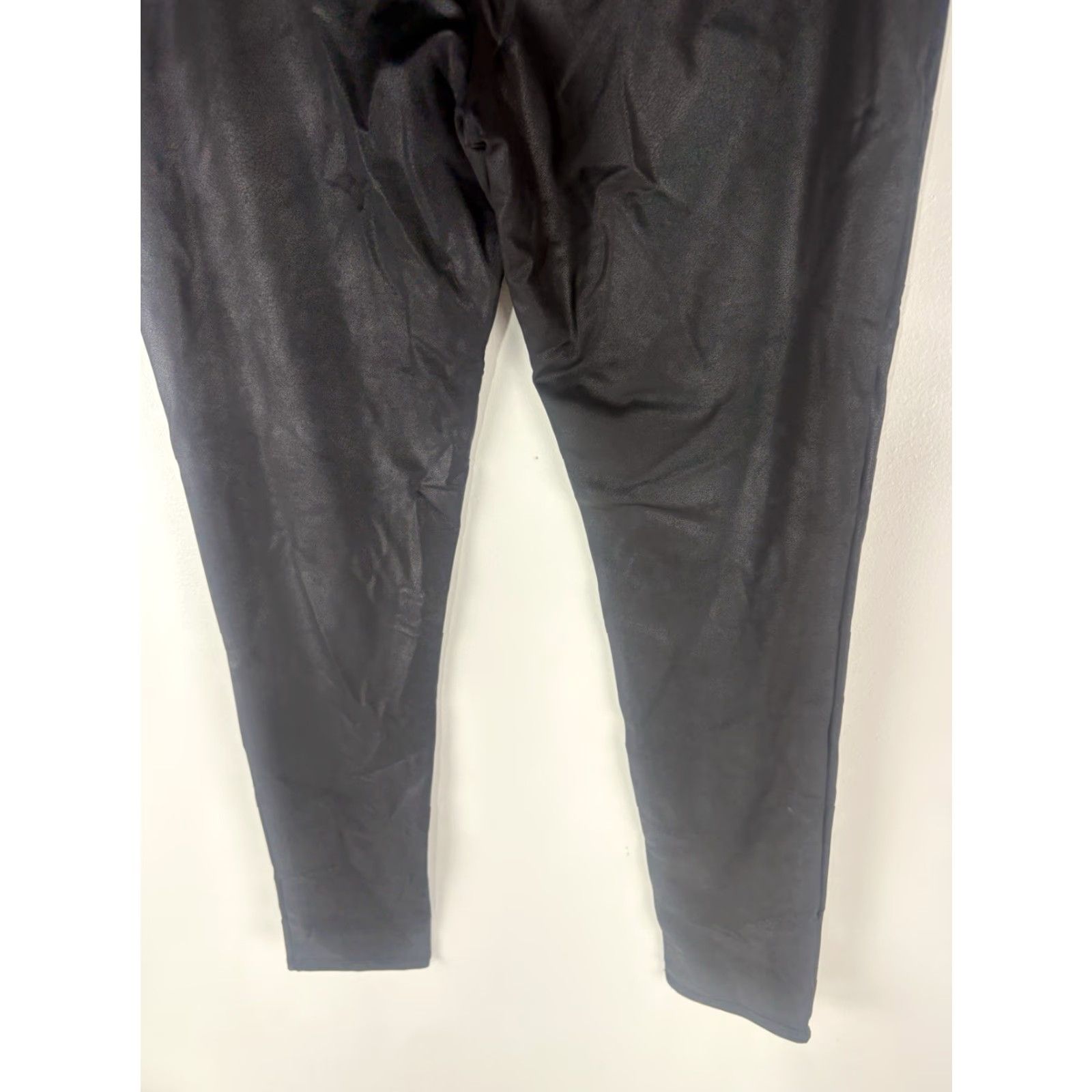 Rachel Zoe Rachel Zoe Women's Shiny Faux Leather Leggings Size M Black Casual Activewear Travel Workwear Size 32" / US 10 / IT 46 - 6 Thumbnail