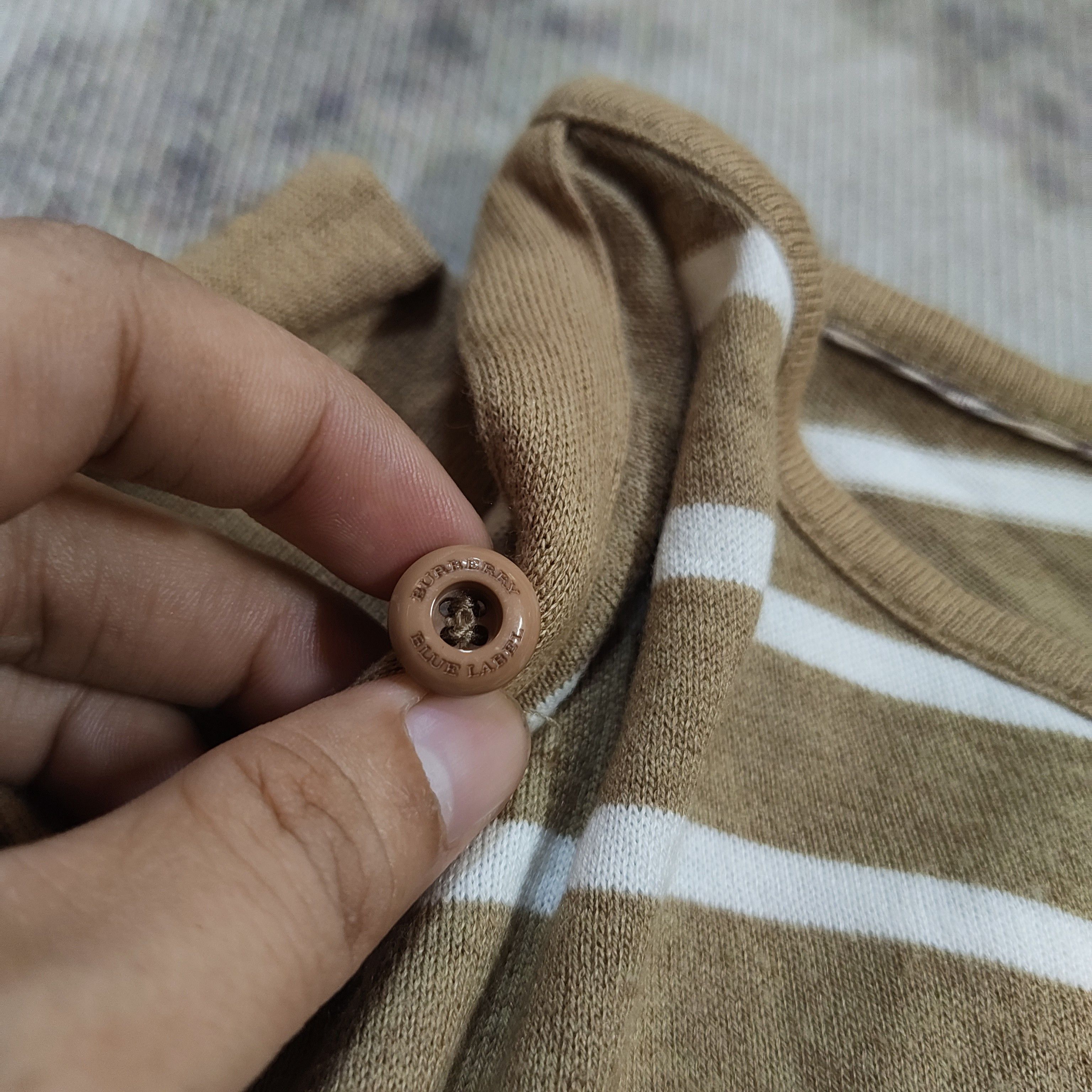 Burberry BURBERRY Ladies Baggy/Oversized Long Sleeve Striped Tshirt Size M / US 6-8 / IT 42-44 - 6 Thumbnail