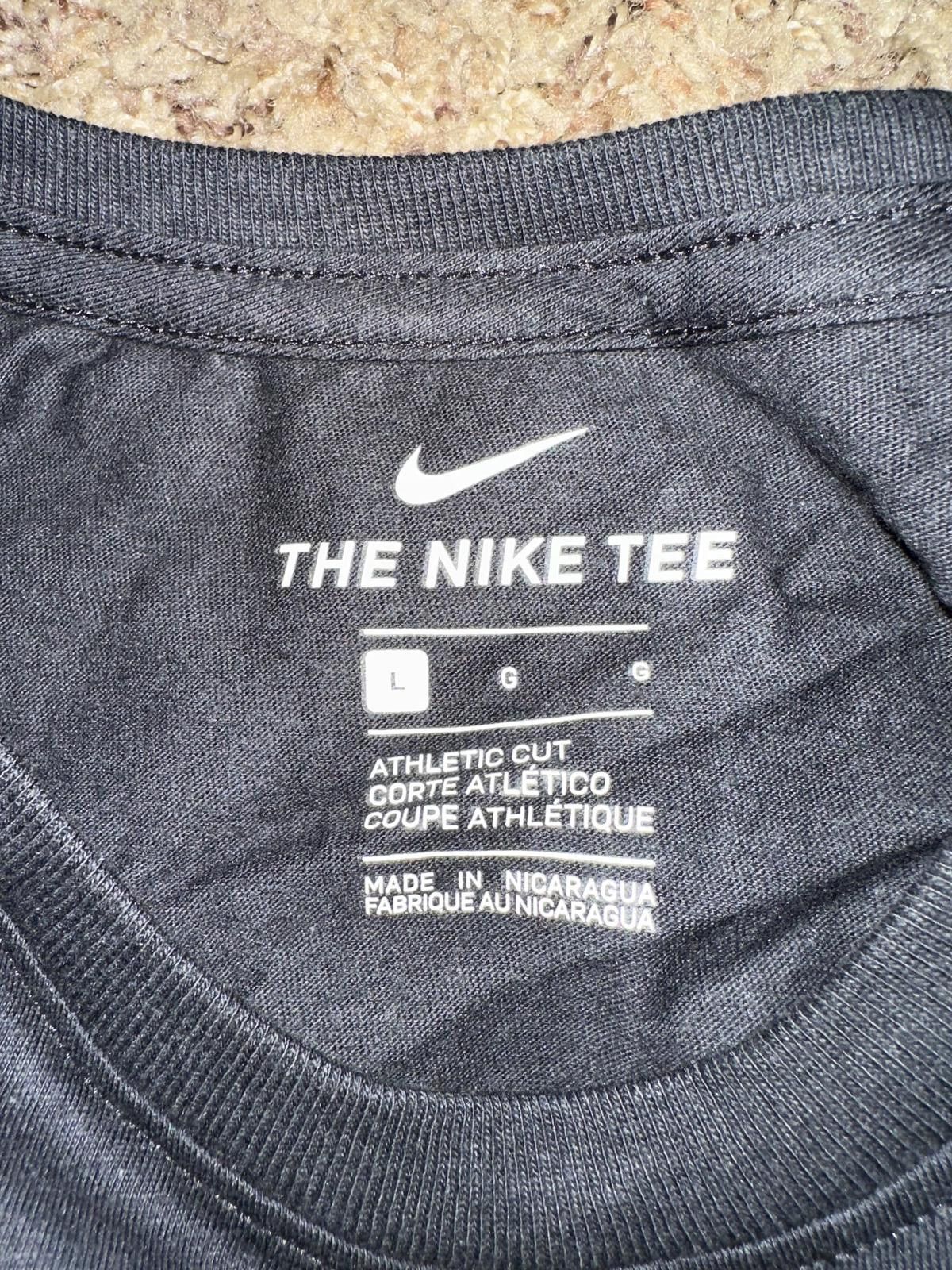 Nike Nike IGUALDAD EQUALITY Rare Black/White T-Shirt Size US L / EU 52-54 / 3 - 3 Thumbnail