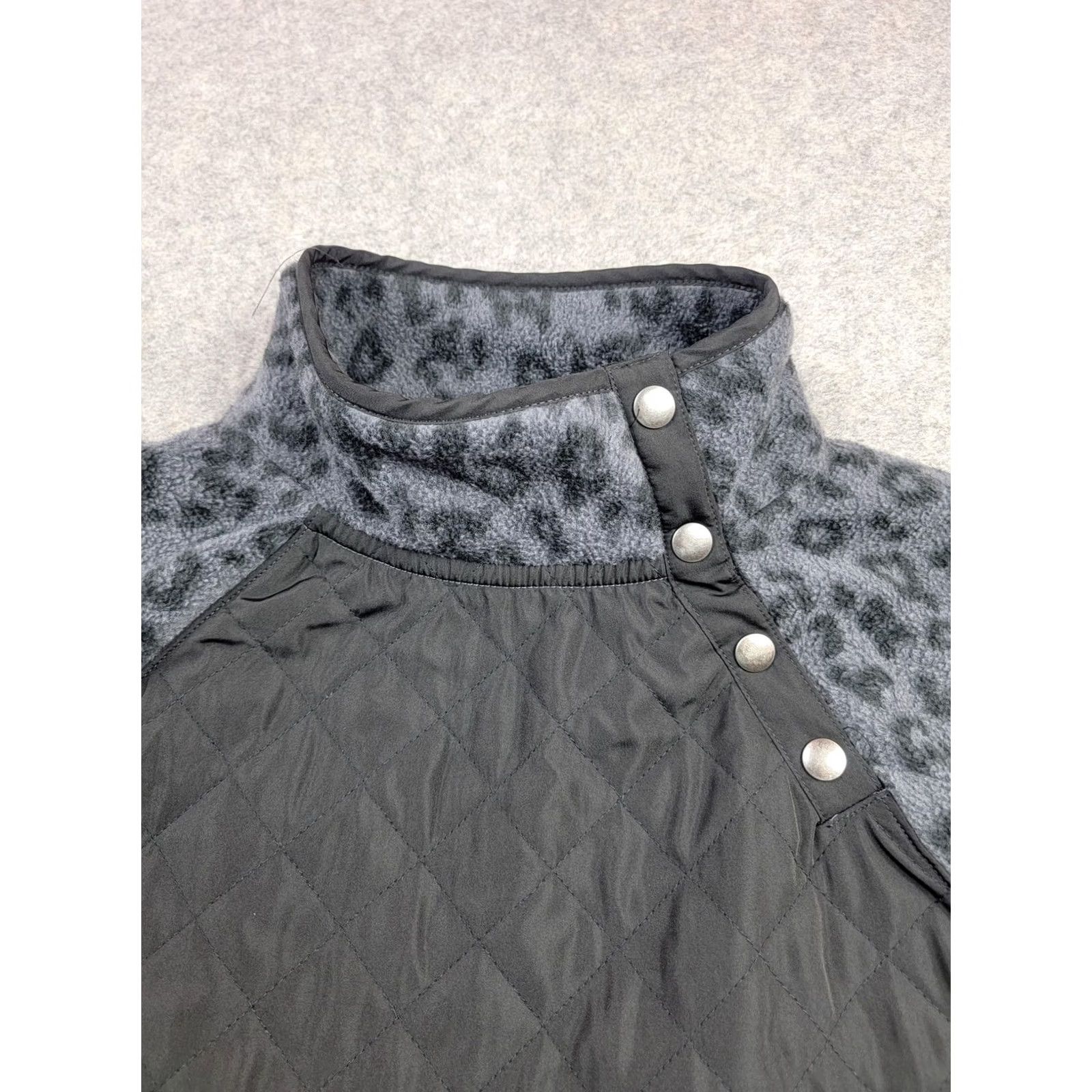 J.Crew J.CREW Fleece Womens Large Gray Leopard Print Quilted Snap Pullover Shirt Size L / US 10 / IT 46 - 4 Thumbnail