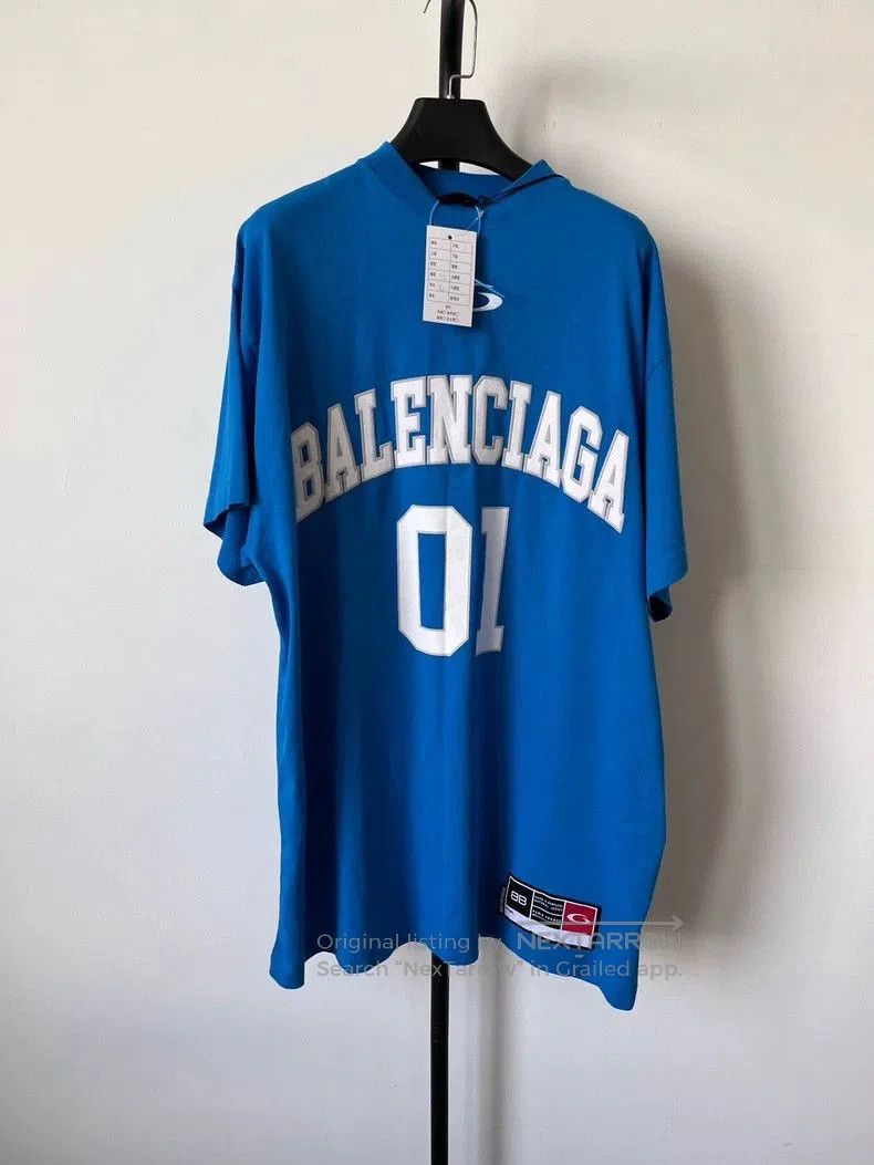 Balenciaga Balenciaga Basketball Logo Print Short Sleeve T-Shirt. Size US M / EU 48-50 / 2 - 1 Thumbnail