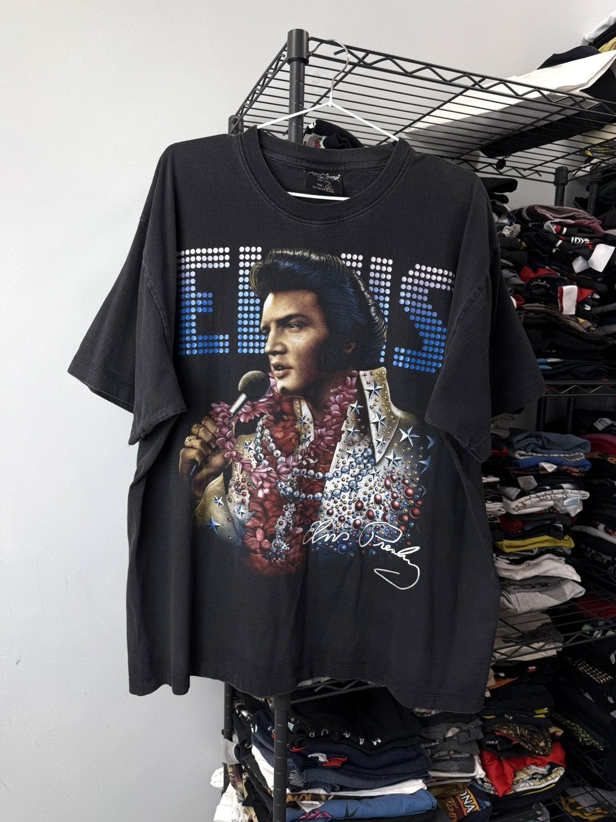 Band Tees Vintage 00s Elvis Presley American Classic Band Rock T Shirt Size US XL / EU 56 / 4 - 1 Thumbnail