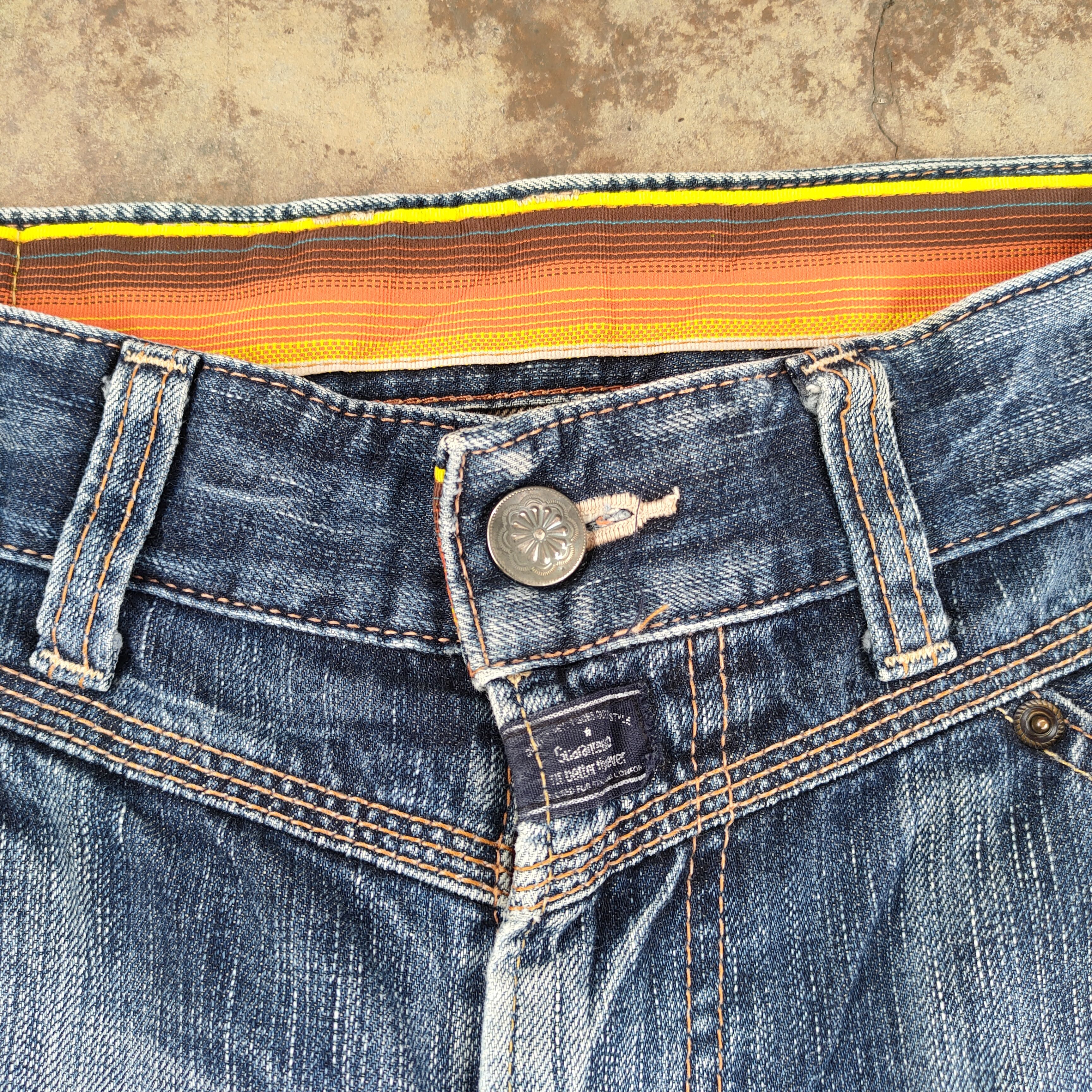Edwin VINTAGE EDWIN BLUE TRIP DISTRESSED FADED JEANS PANTS Size US 34 / EU 50 - 6 Thumbnail