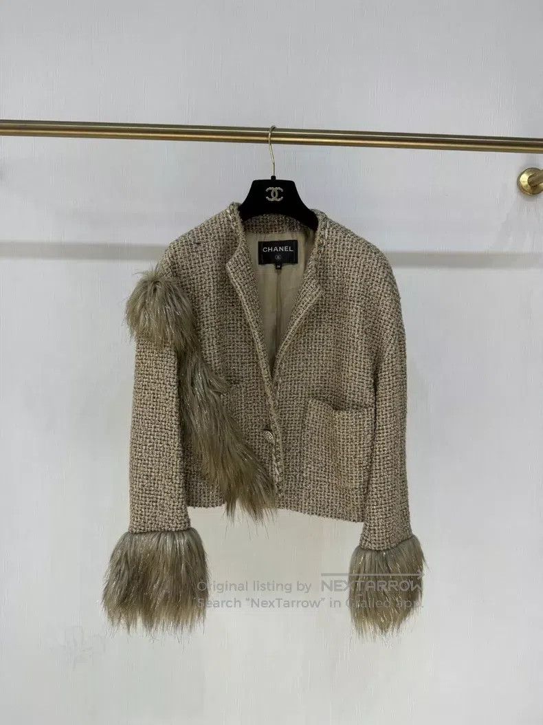 Chanel Chanel 21A Women's Castle Series Woollen Gold Velvet Tweed Size XS / US 0-2 / IT 36-38 - 1 Thumbnail