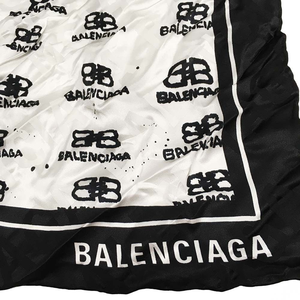 Balenciaga o1bcso1str1024 Size: OS / Hand-Drawn BB Icon Scarf Size ONE SIZE - 2 Thumbnail