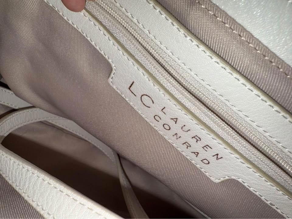Lauren Conrad LC Lauren Conrad Floral Print White Handbag w Shoulder Strap Size ONE SIZE - 7 Thumbnail