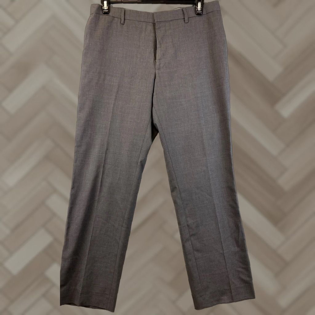 Banana Republic Banana Republic Classic Fit Mens Size 33 X 32 Gray Dress Pants 83-58 Size US 33 - 1 Thumbnail