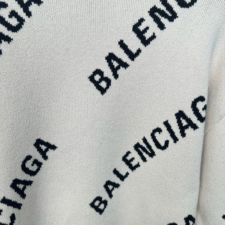 Balenciaga Balenciaga Classic white barrage sweater with printed lett Size US XS / EU 42 / 0 - 5 Thumbnail