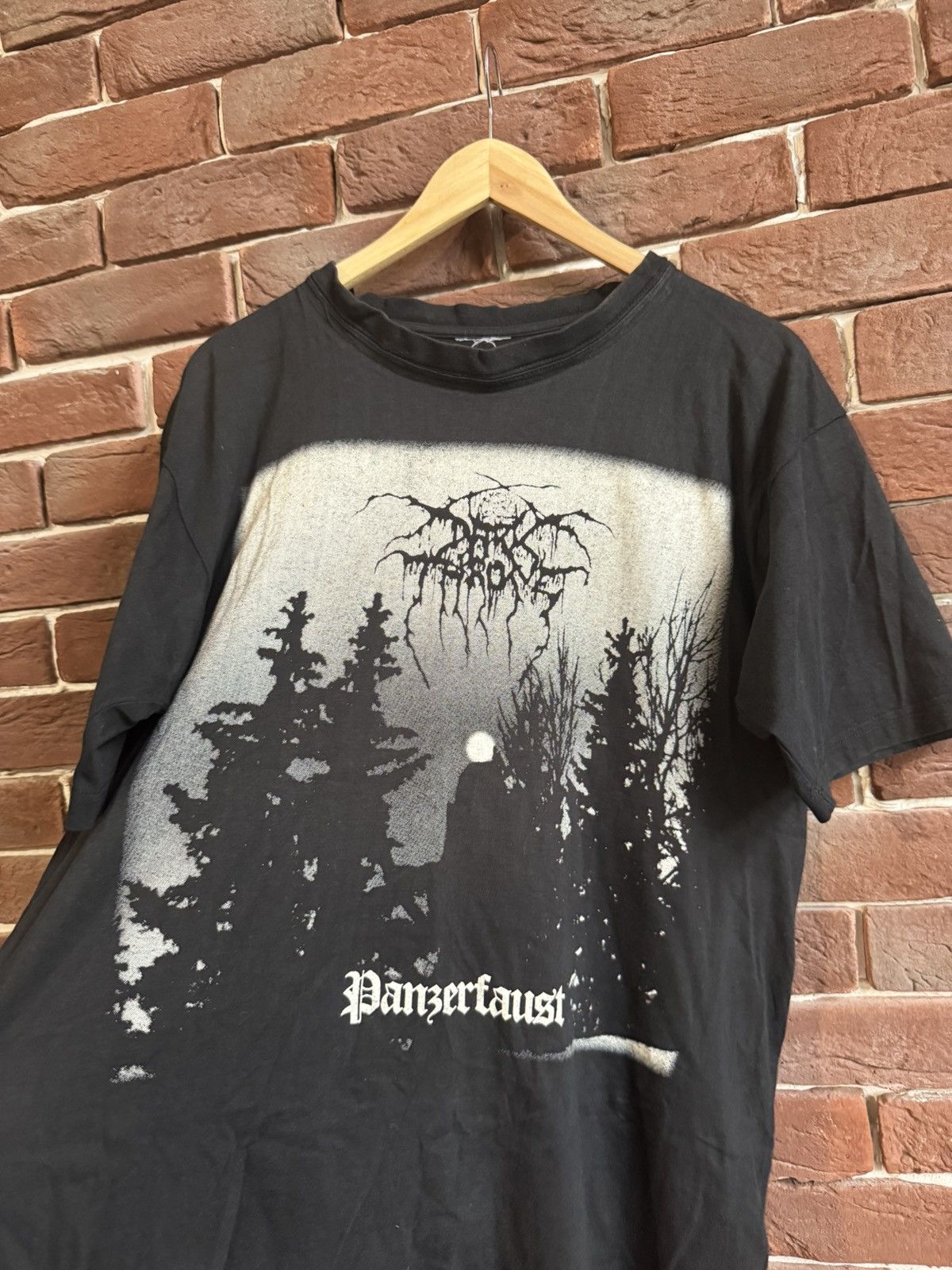 Band Tees Rare 90s DARKTHRONE Panzerfaust Vintage Band Metal Tshirt L Size US L / EU 52-54 / 3 - 4 Thumbnail
