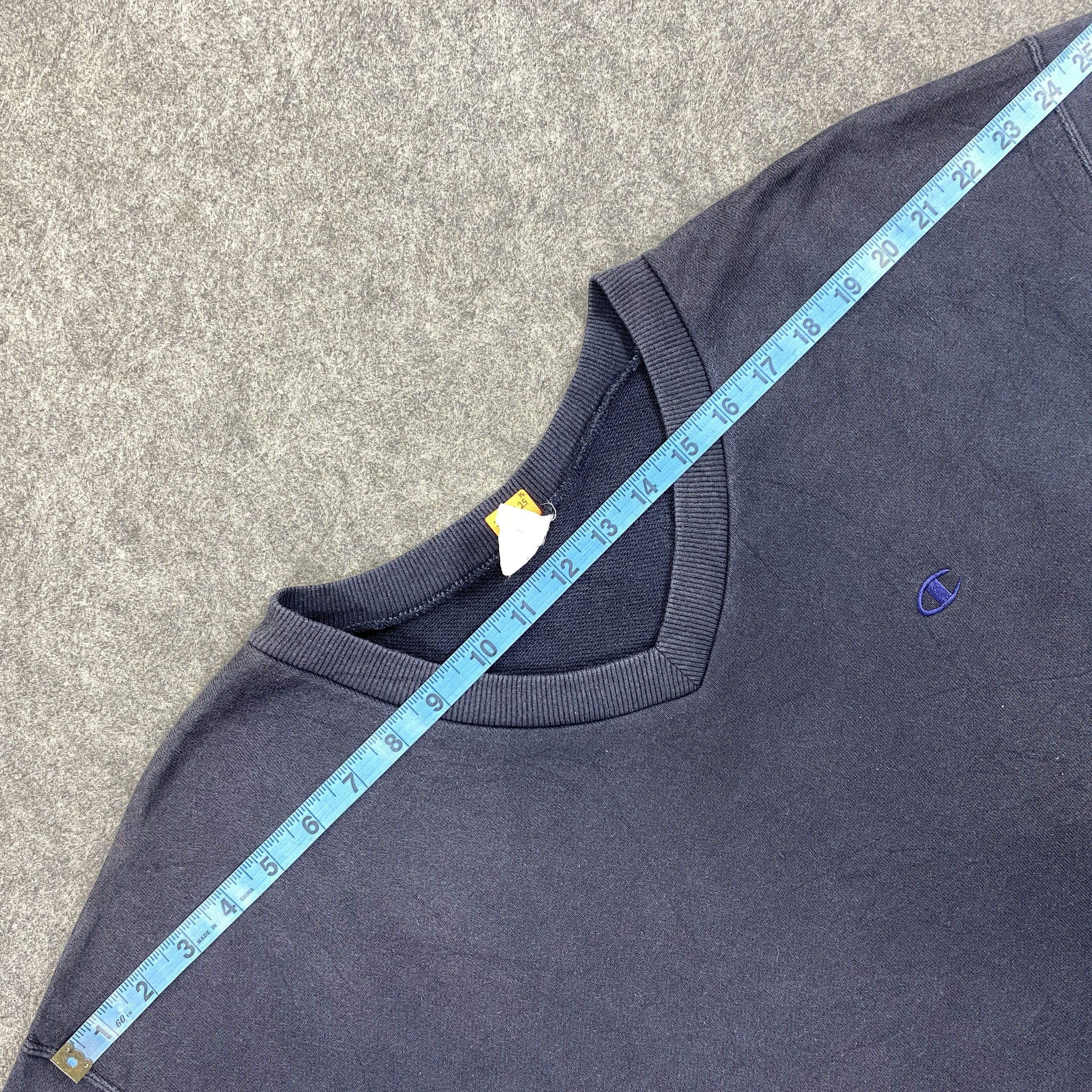 Champion vintage Champion Small Logo V-Neck Sweatshirt Faded - SW0127 Size US L / EU 52-54 / 3 - 3 Thumbnail
