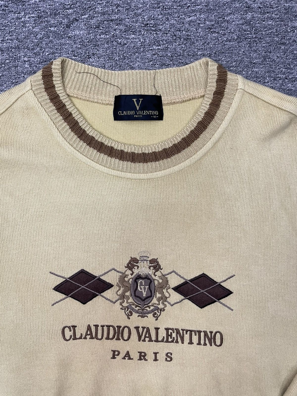 Valentino Vintage Claudio Valentino Sweatshirt Crewneck Spellout Size US M / EU 48-50 / 2 - 4 Thumbnail