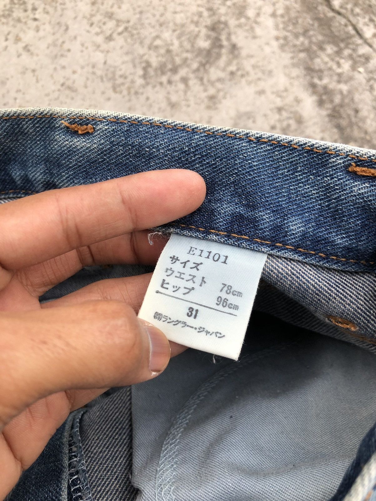 Vintage BAGGY‼️‼️VINTAGE MAVERICK SELVEDGE BUCKLE BACK DENIM Size US 29 - 3 Thumbnail