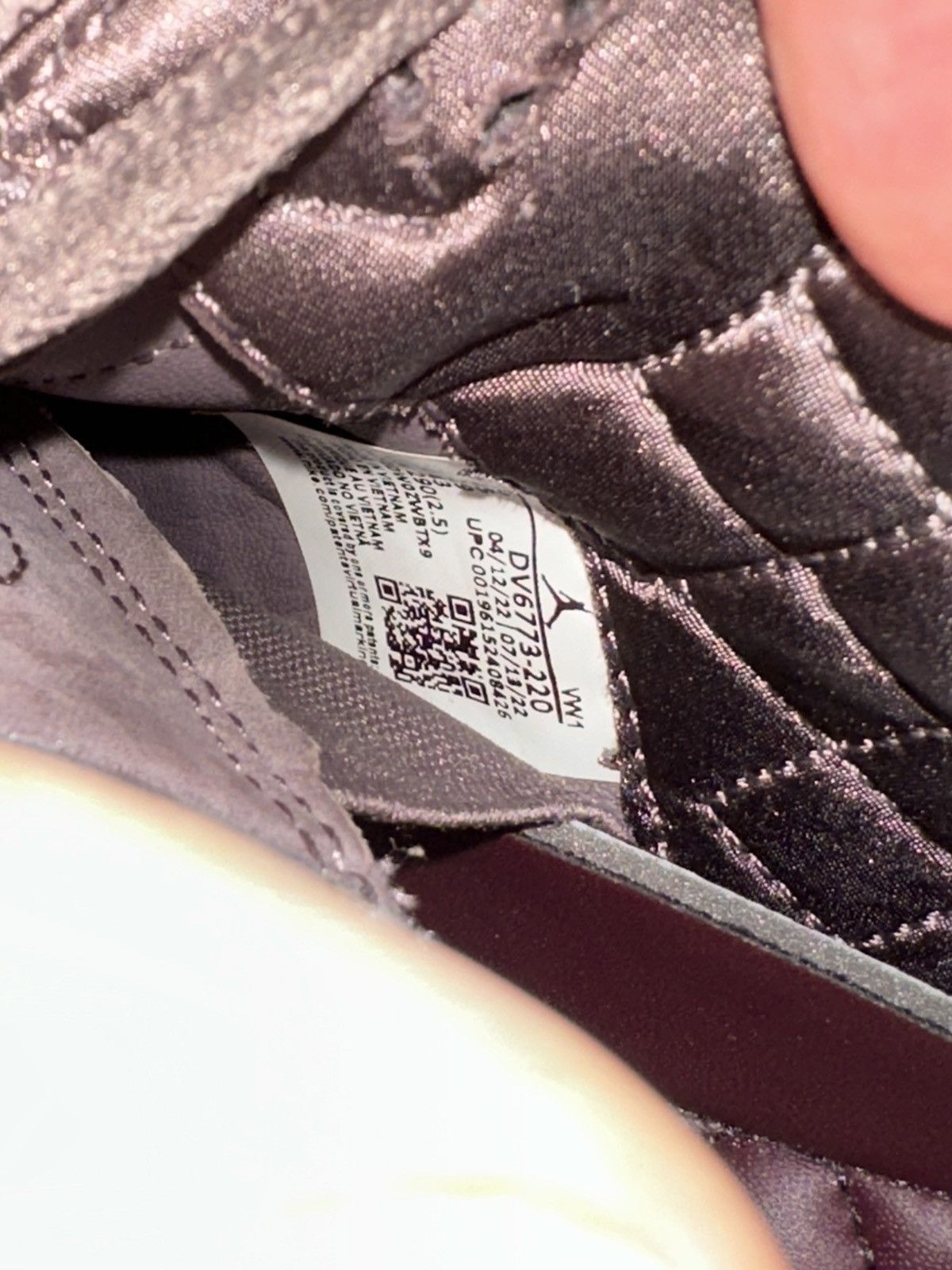 A Ma Maniere × Jordan Brand A Ma Maniere x Jordan 4 Size US 11 / EU 44 - 14 Thumbnail