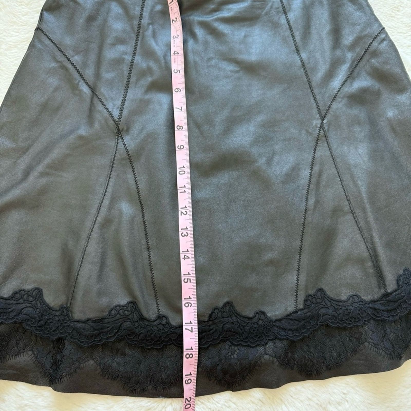 Elie Tahari Elie Tahari women leather skirt size 8 US Size 30" / US 8 / IT 44 - 6 Thumbnail