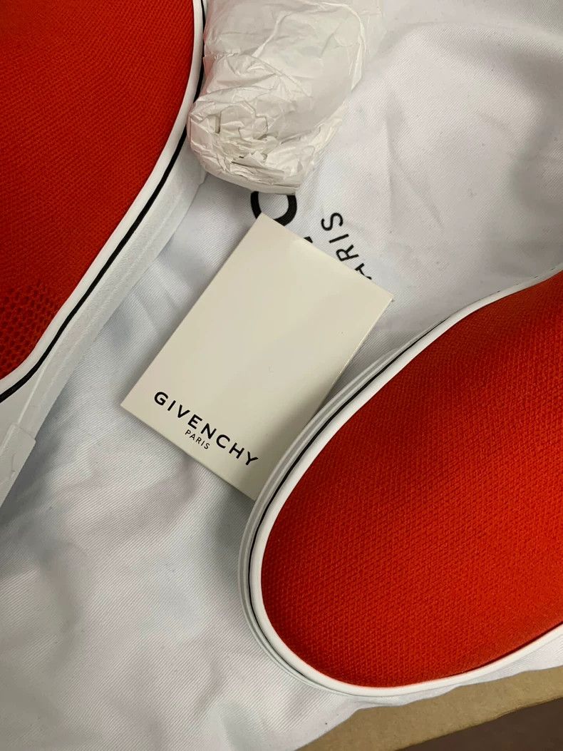 Givenchy Givenchy Socks and Shoes, New Year Red Size US 8 / EU 41 - 6 Thumbnail