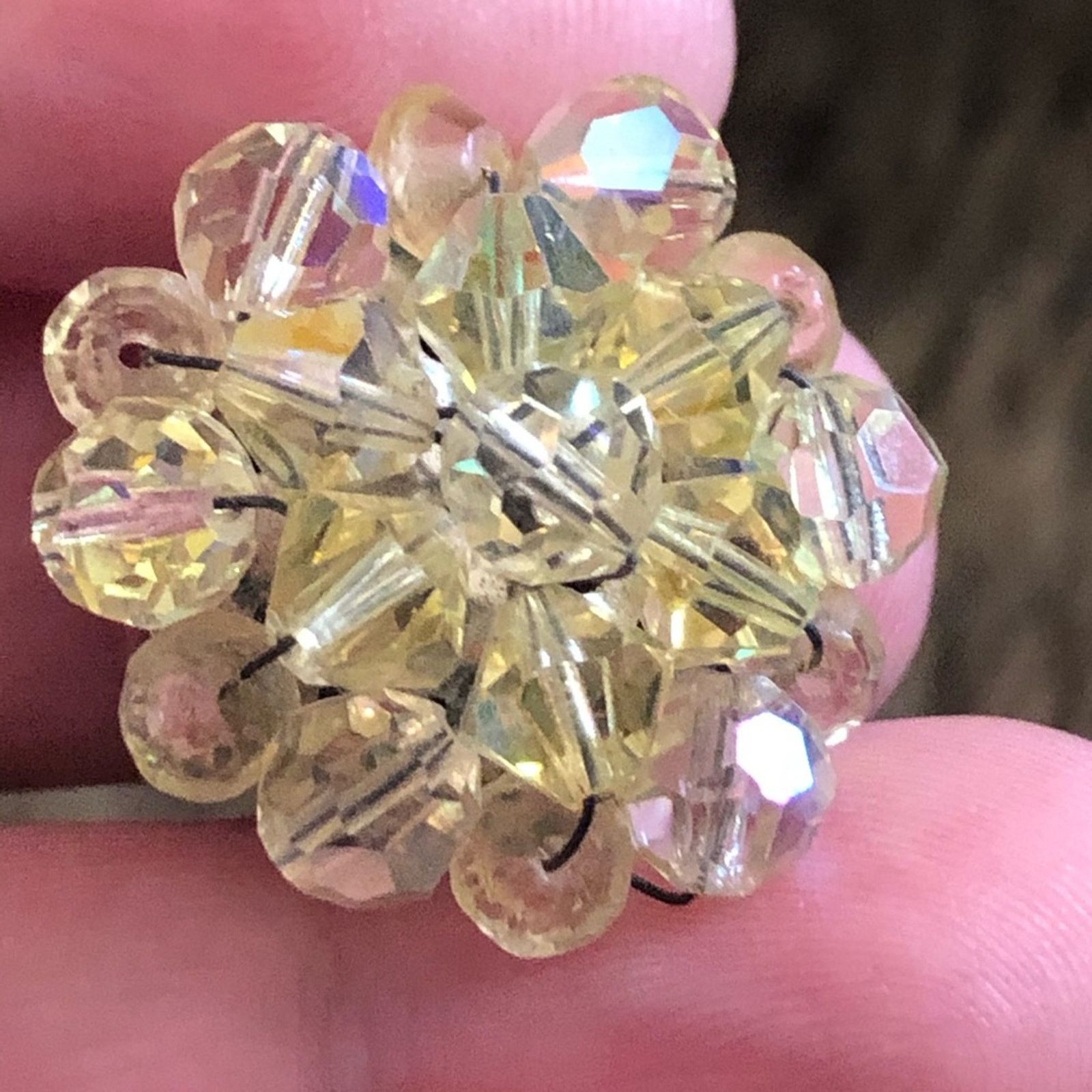 Vintage Vtg 60s gold aurora borealis bead cluster earrings Size ONE SIZE - 3 Thumbnail