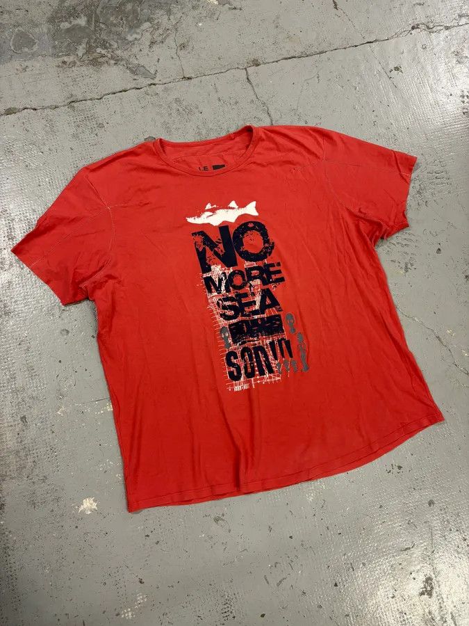 Marithe + Francois Girbaud 2000s Marithé + François Girbaud Red No More Sea T-Shirt Size US M / EU 48-50 / 2 - 4 Thumbnail